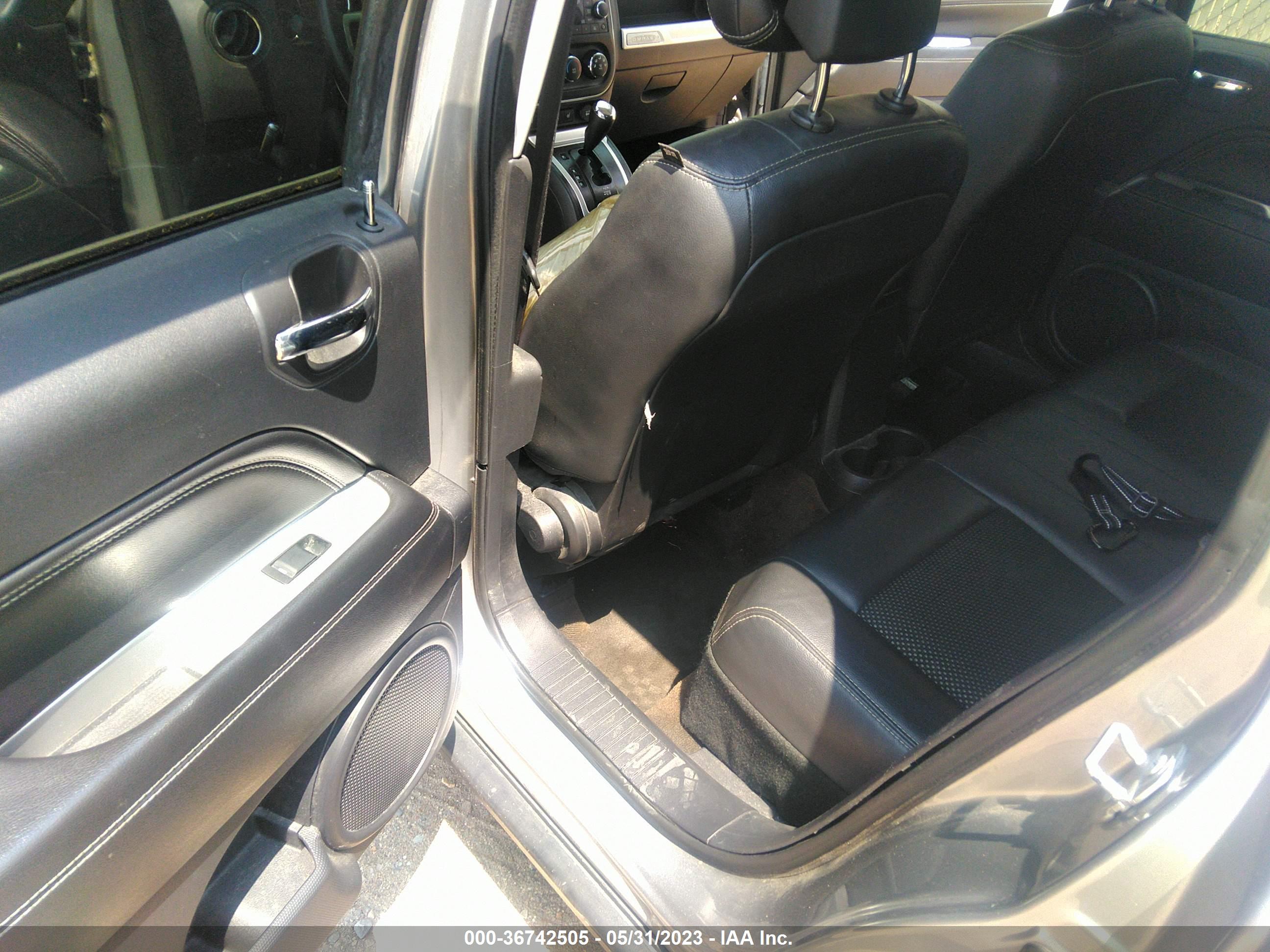 JEEP COMPASS image 8
