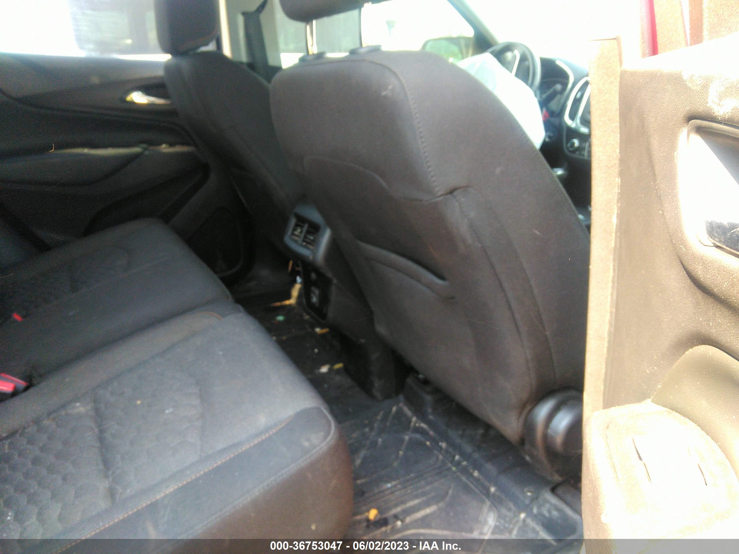 CHEVROLET EQUINOX image 8