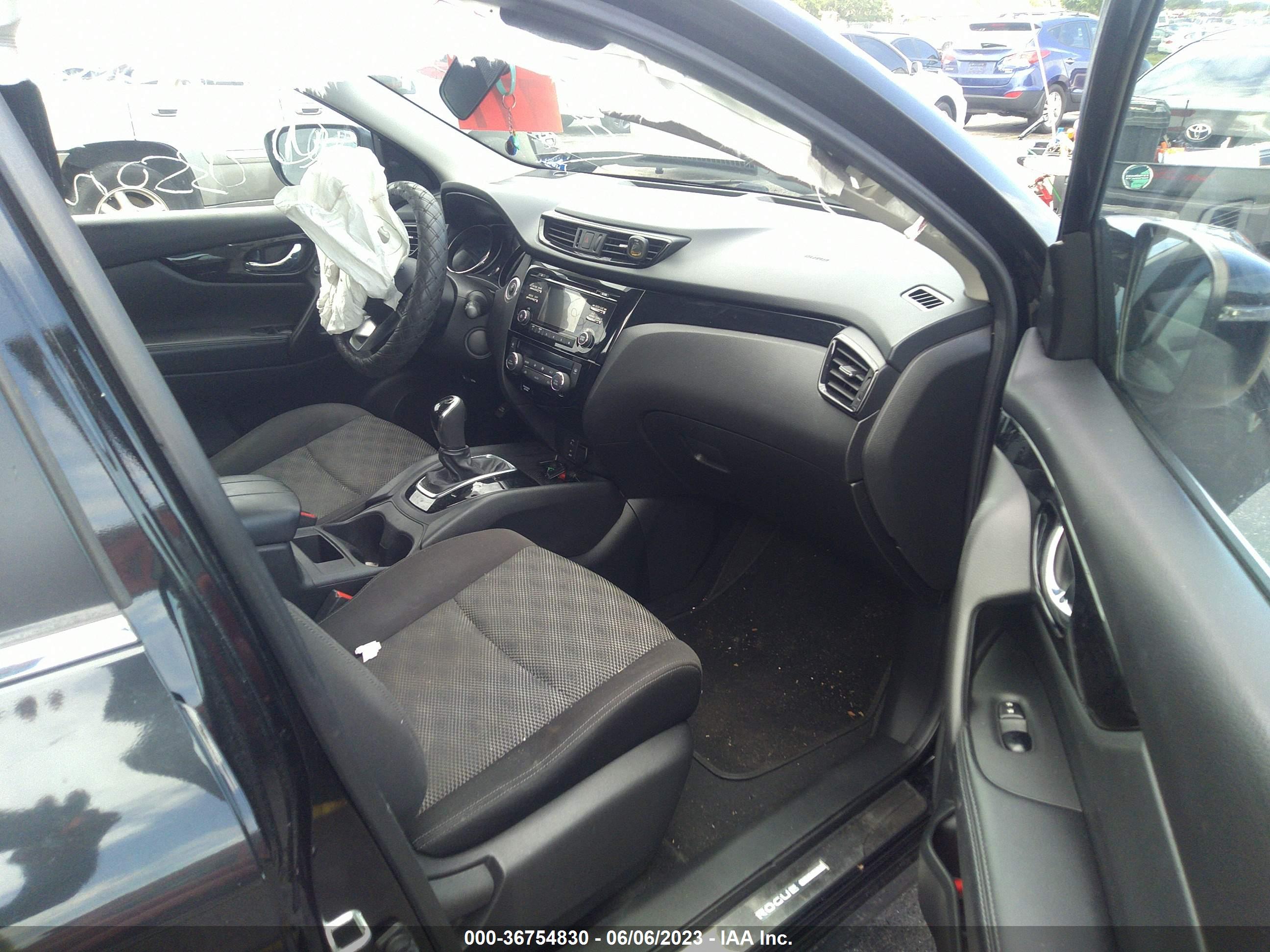 NISSAN ROGUE image 5