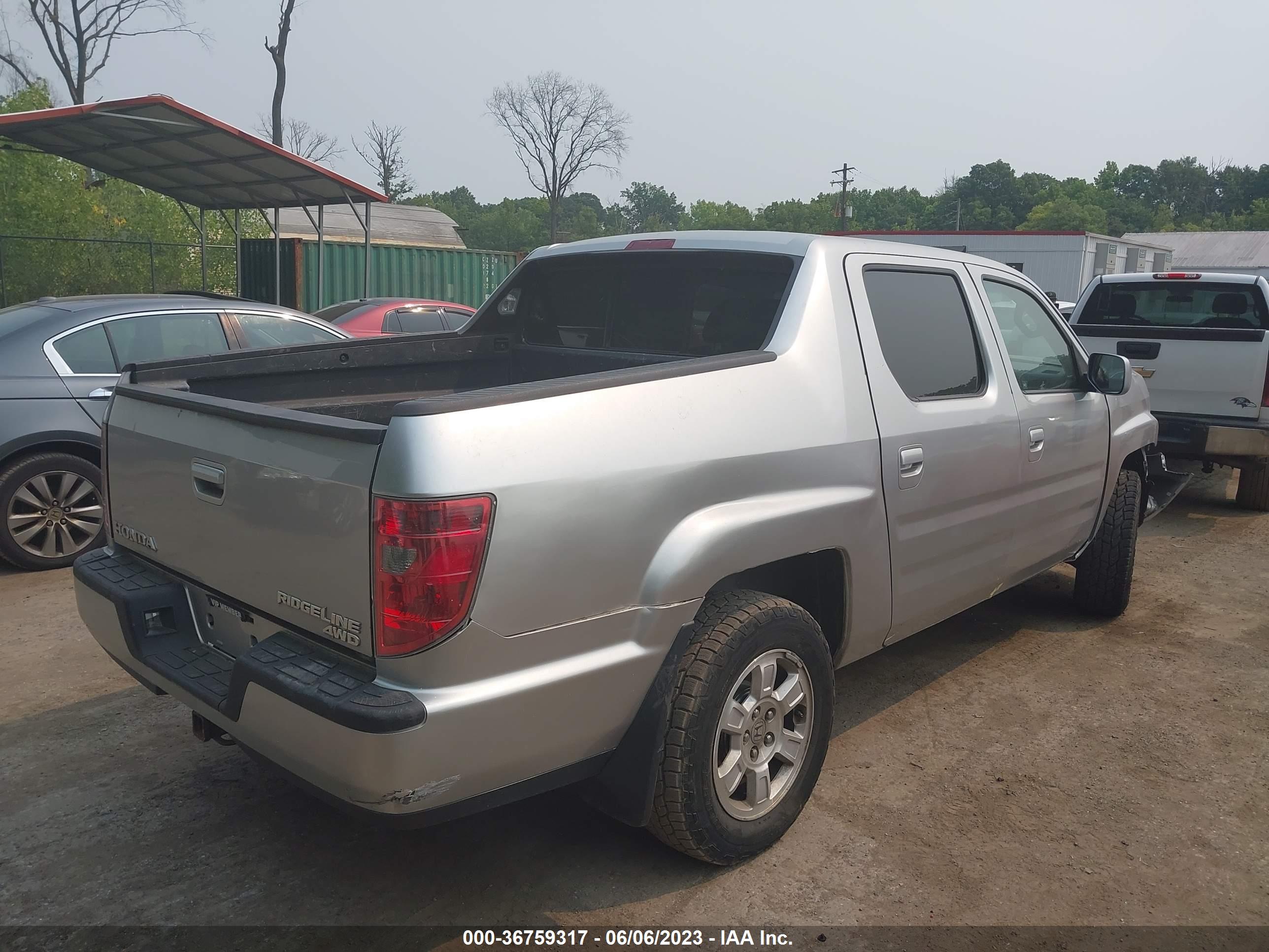 HONDA RIDGELINE image 4