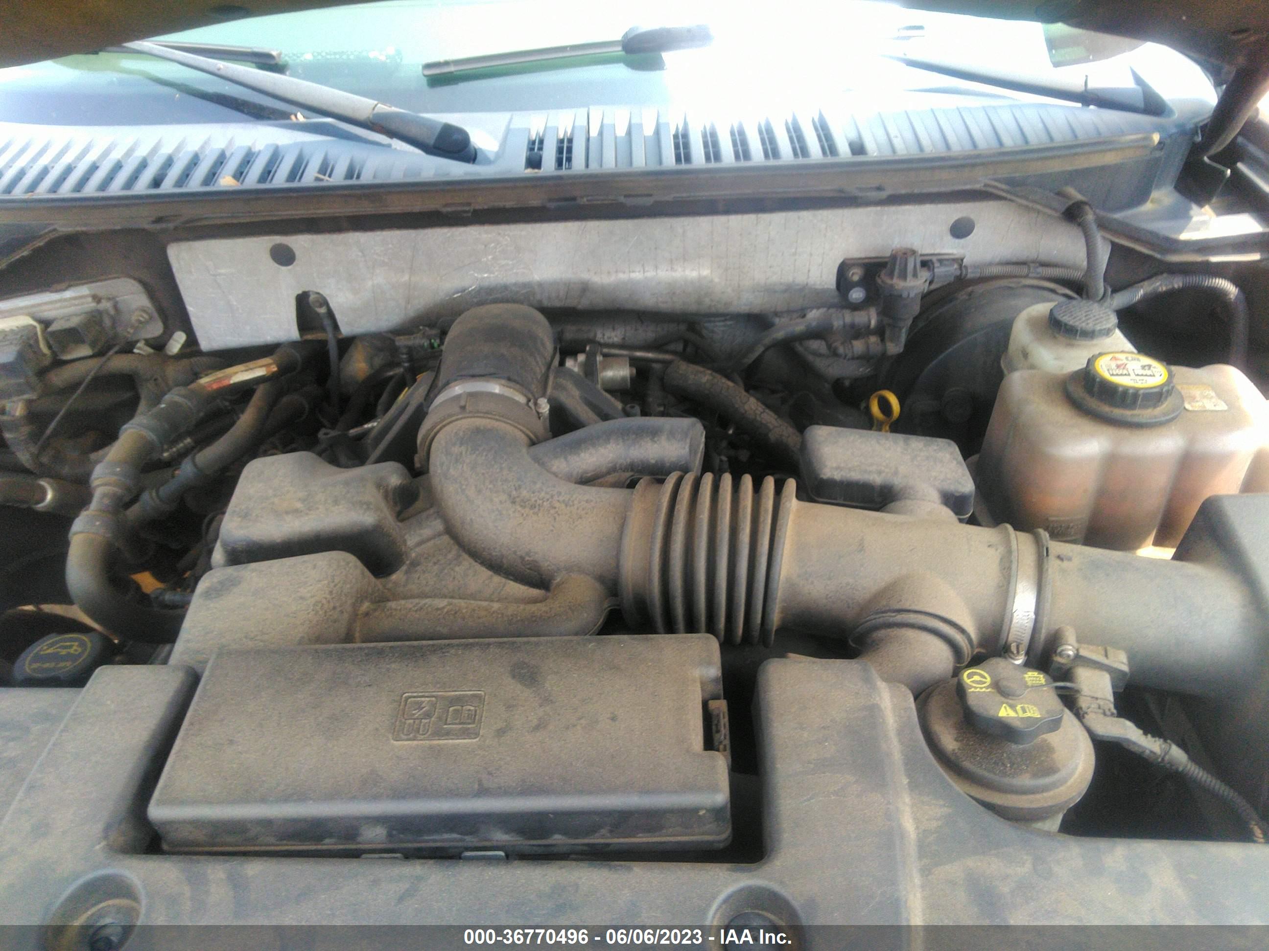 FORD EXPEDITION image 10
