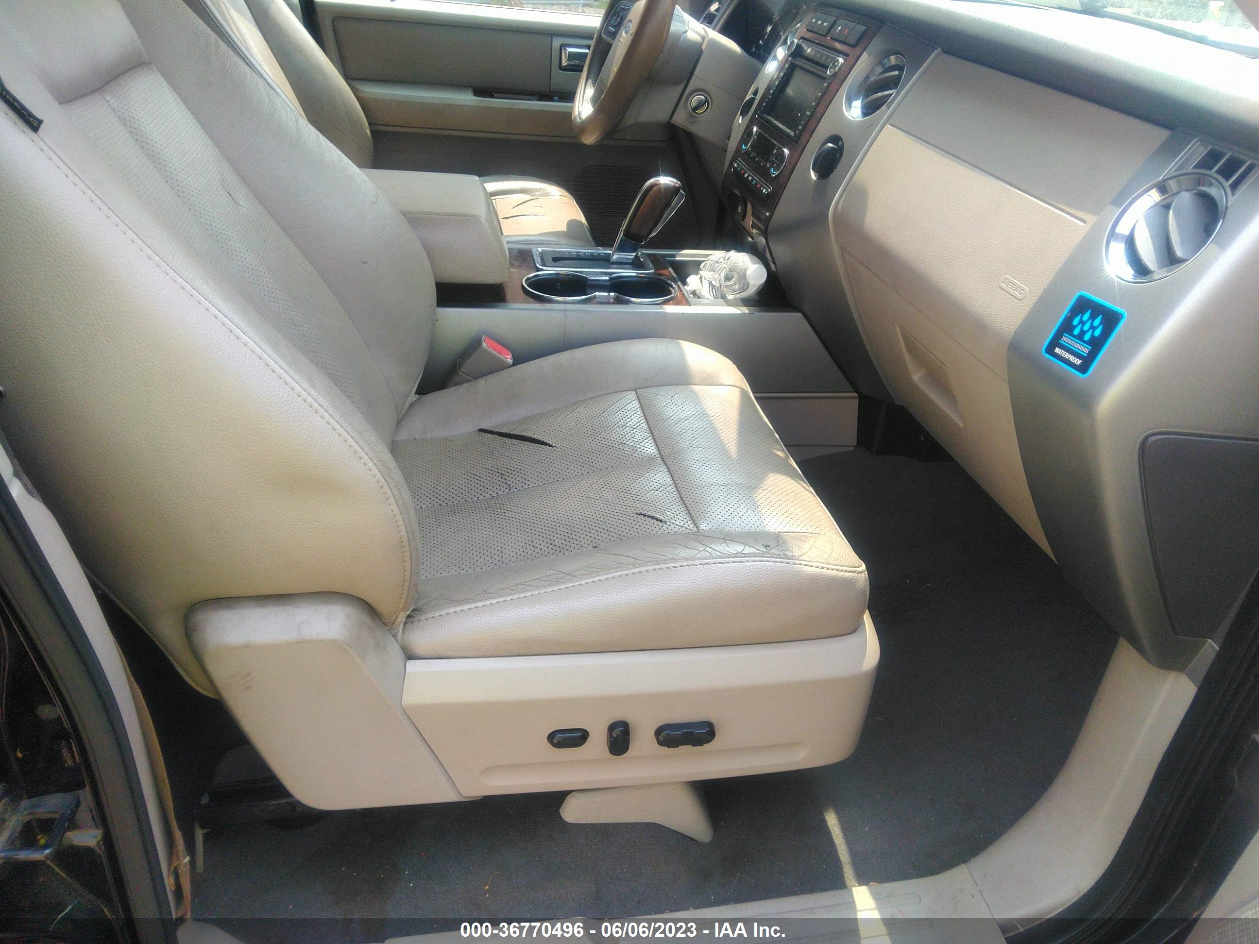 FORD EXPEDITION image 5