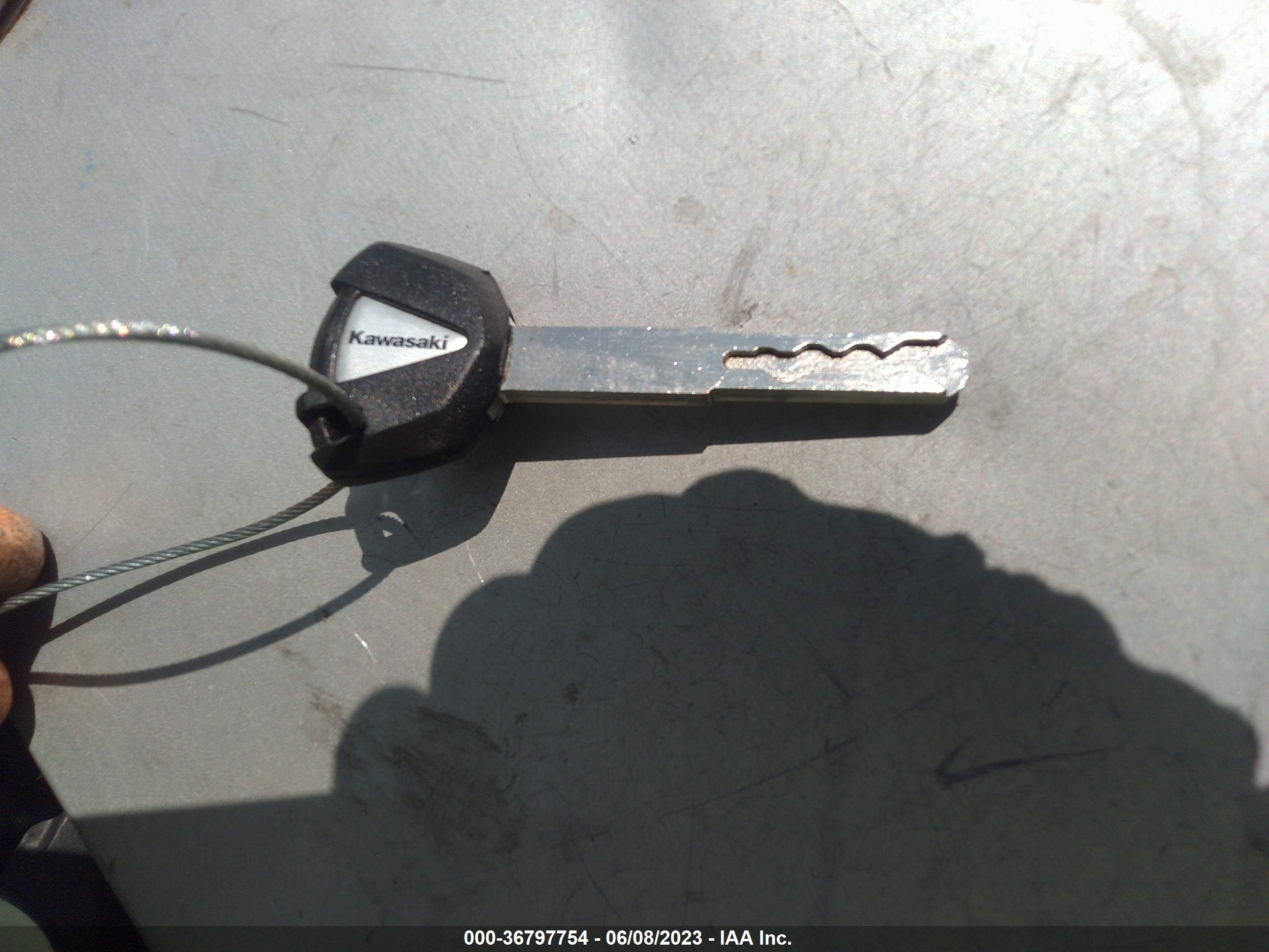KAWASAKI EX400 image 11