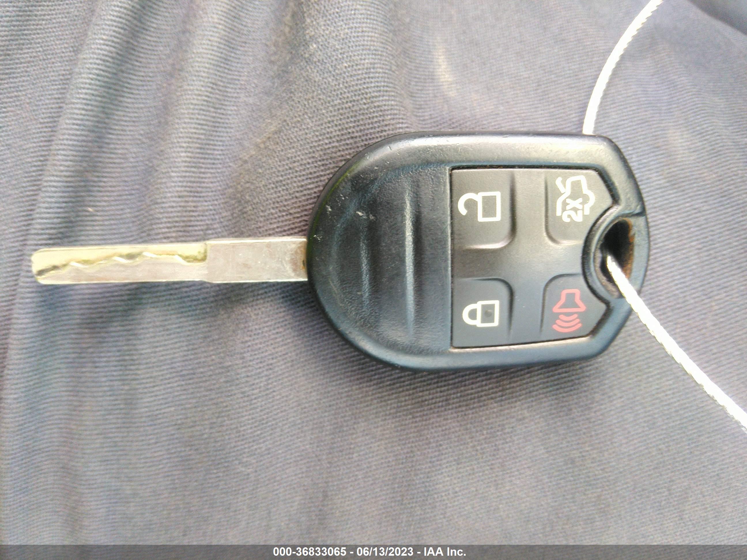 FORD FIESTA image 11