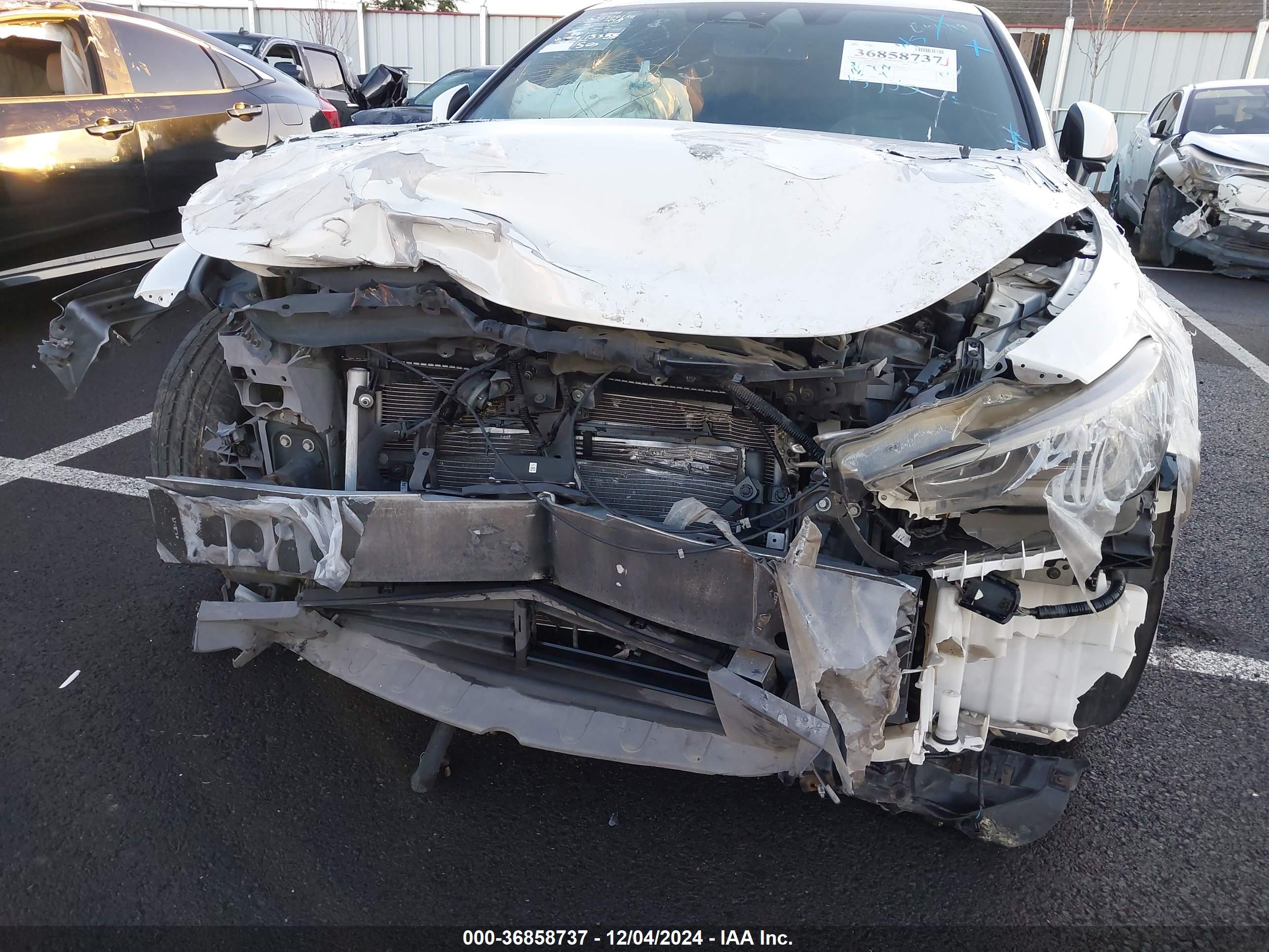 INFINITI Q60 image 6