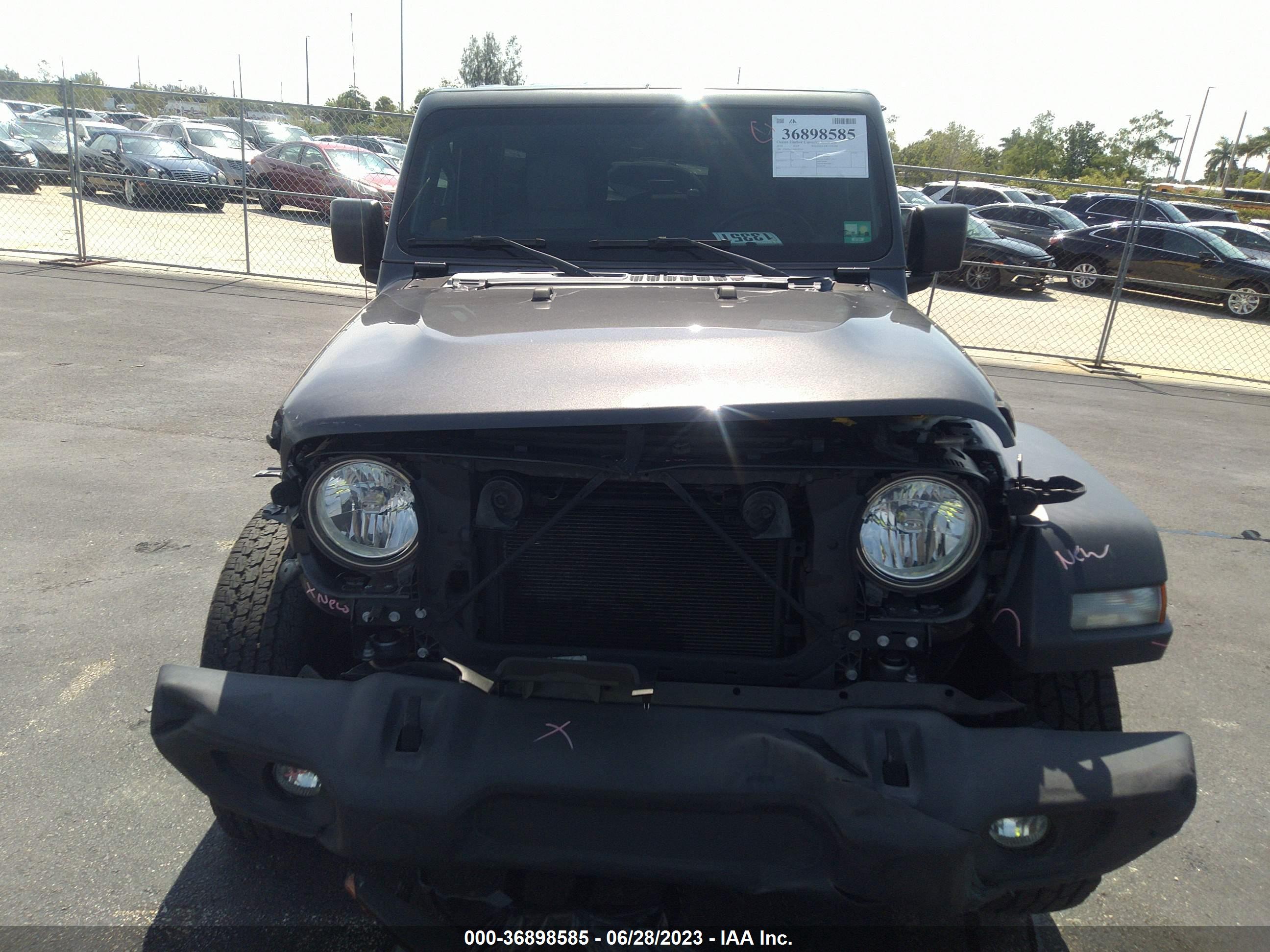 JEEP WRANGLER image 6