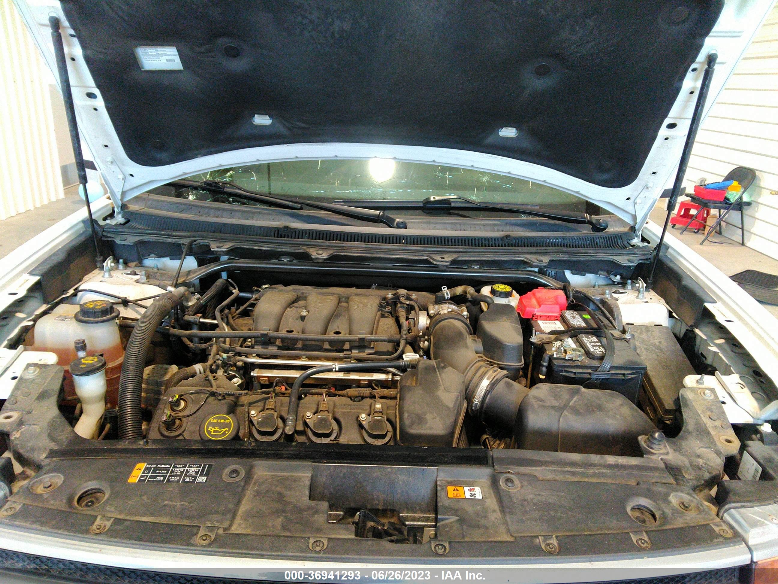 FORD FLEX image 10