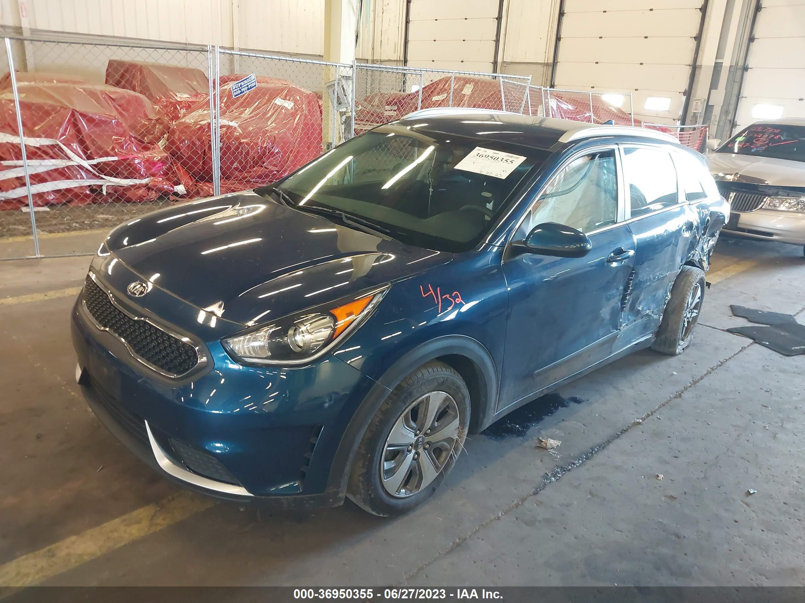 KIA NIRO image 2