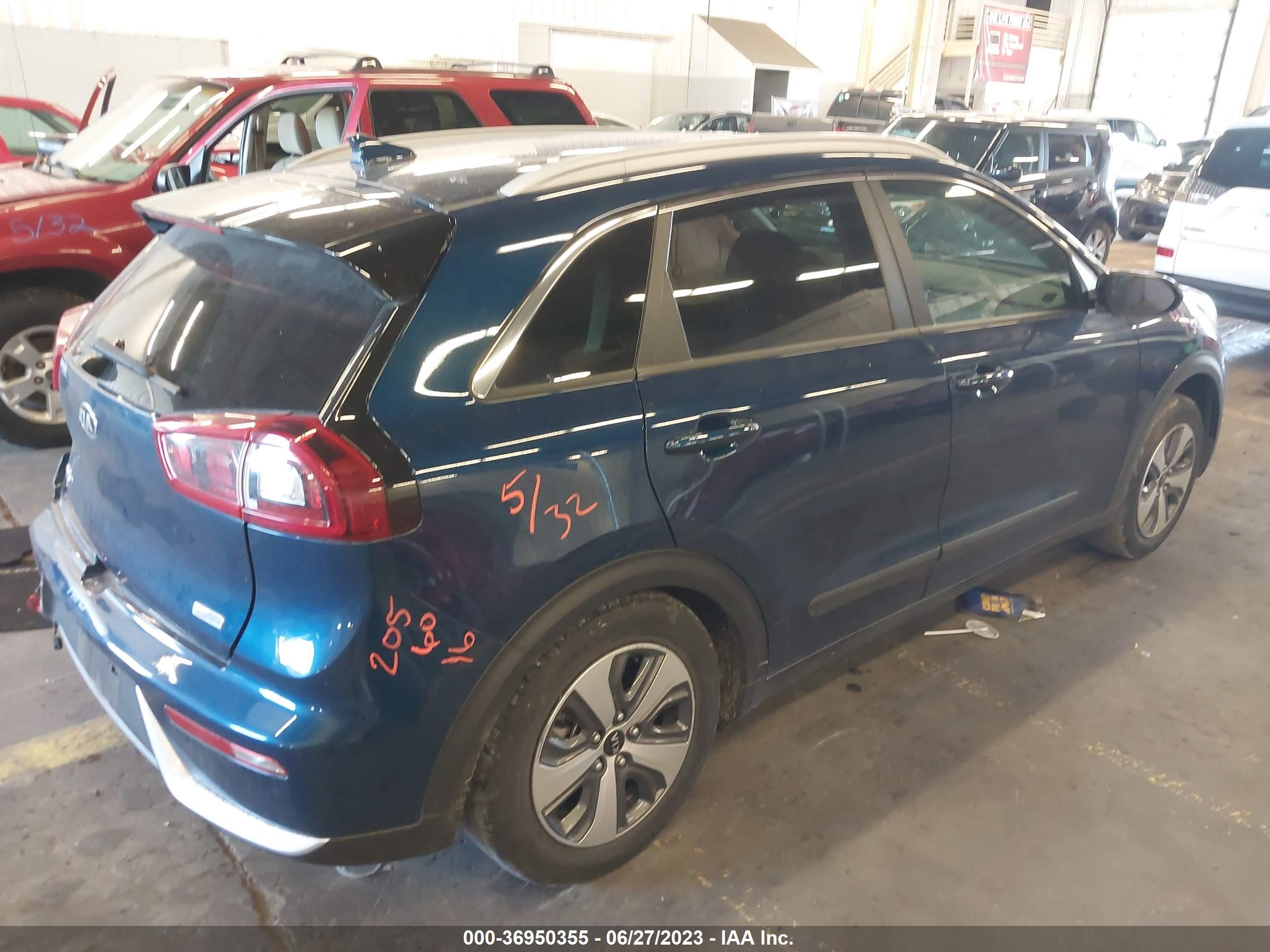 KIA NIRO image 4