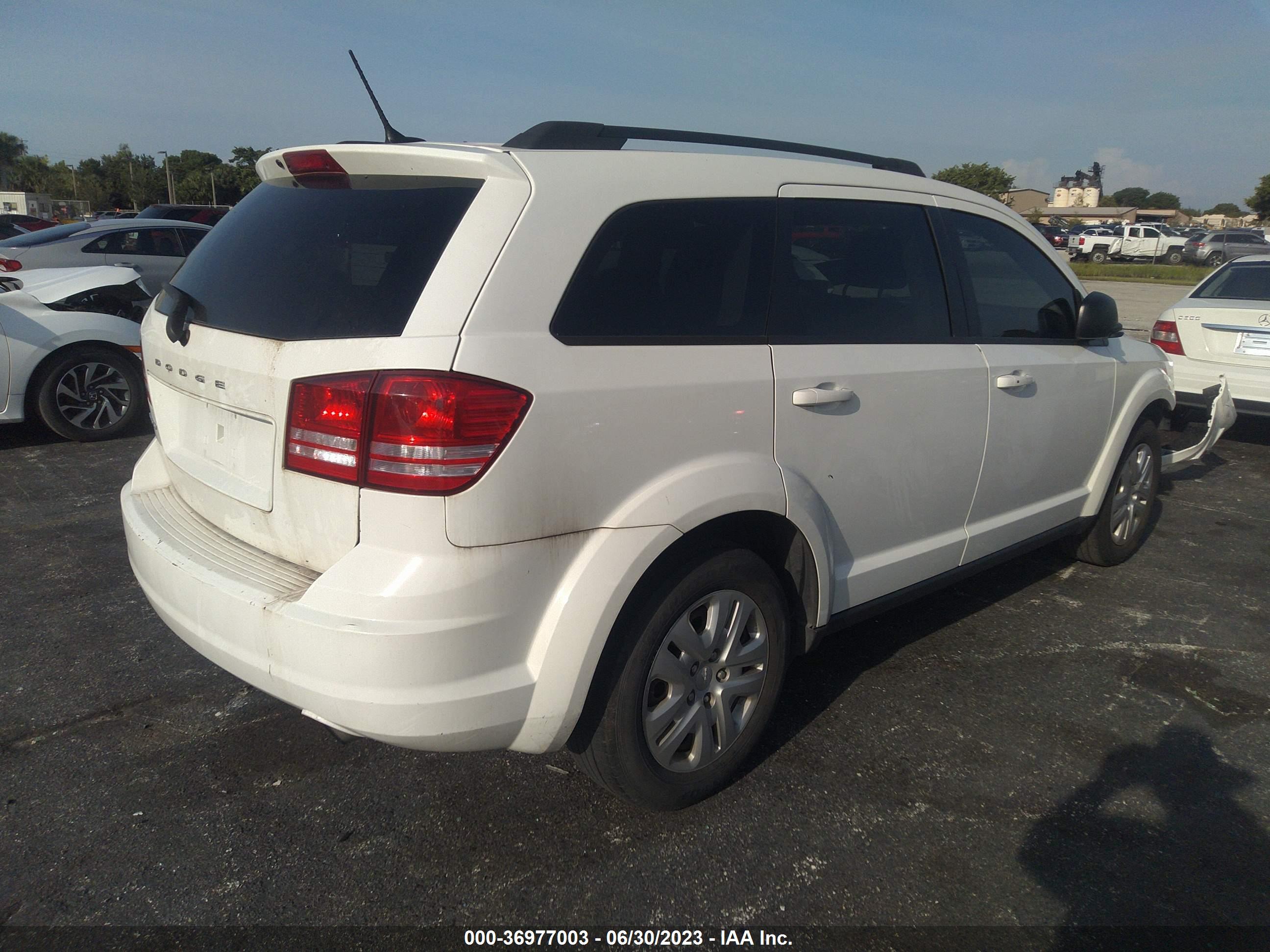 DODGE JOURNEY image 4