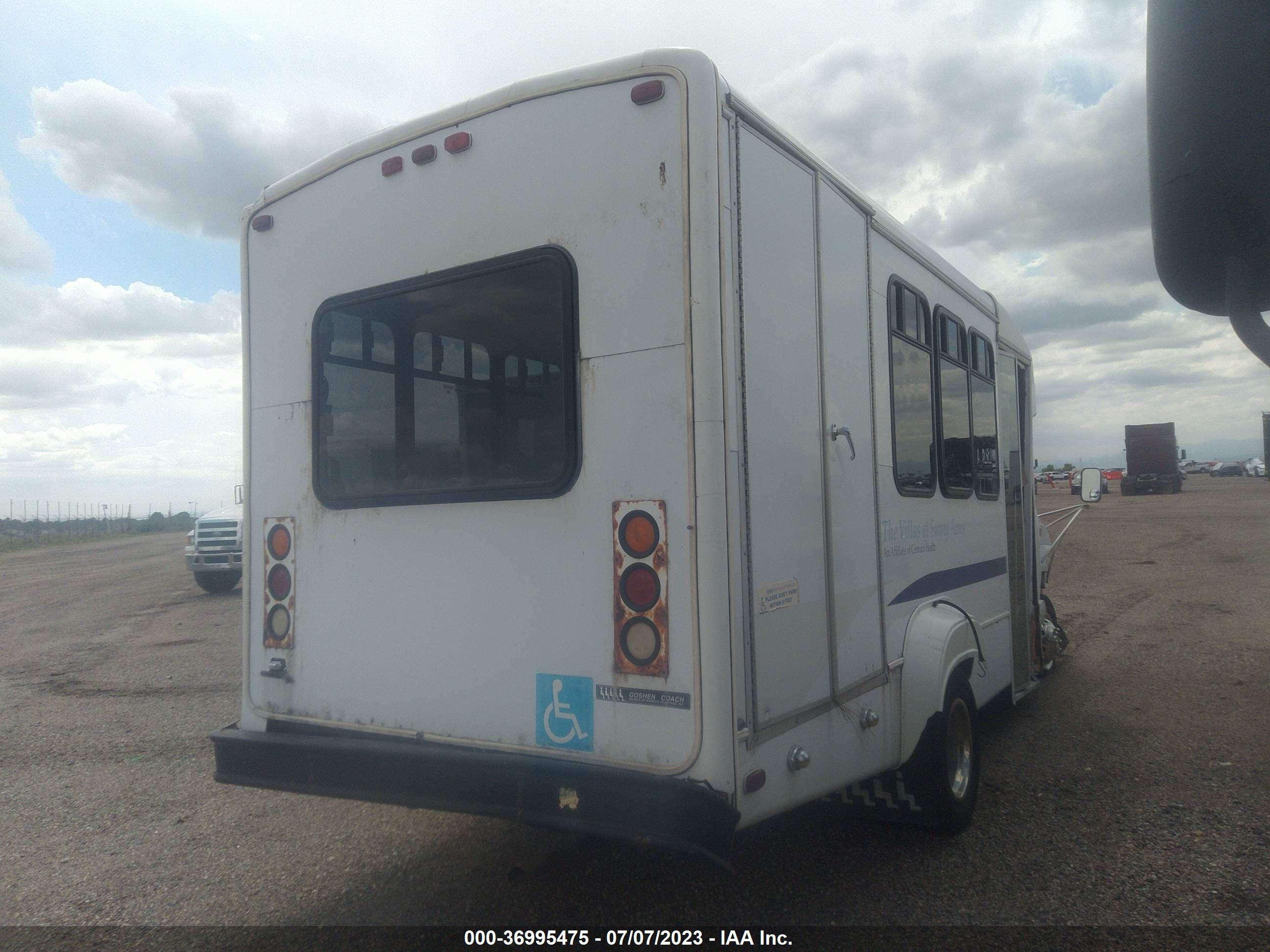 FORD ECONOLINE image 4