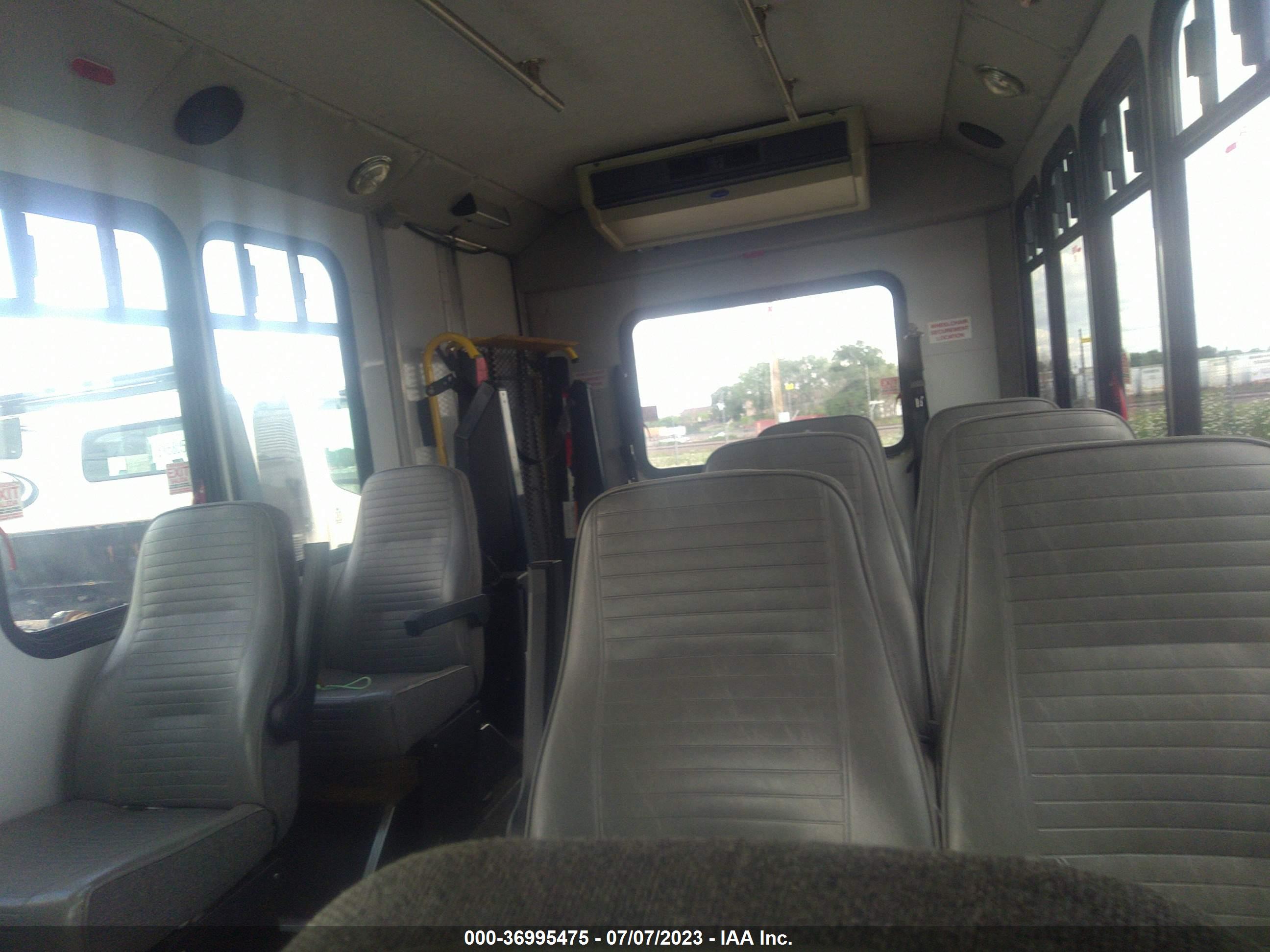 FORD ECONOLINE image 8