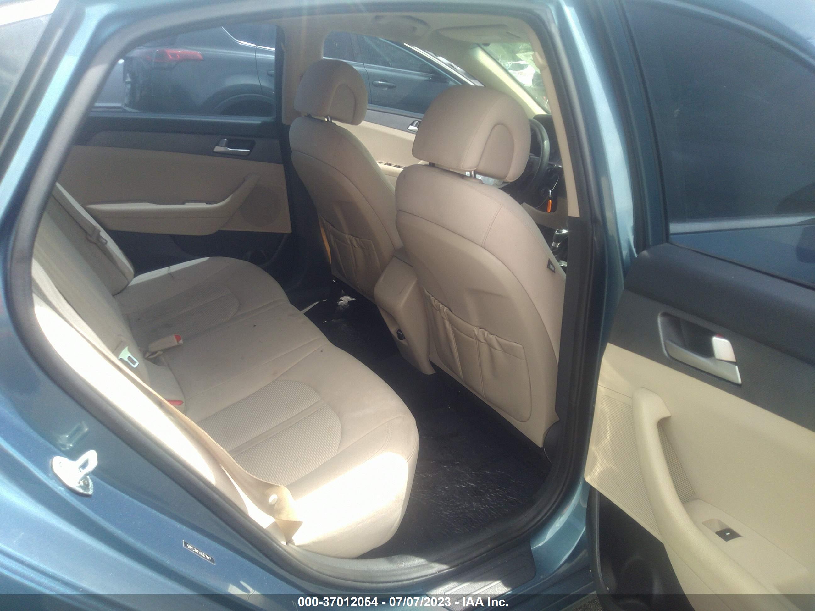 HYUNDAI SONATA image 8