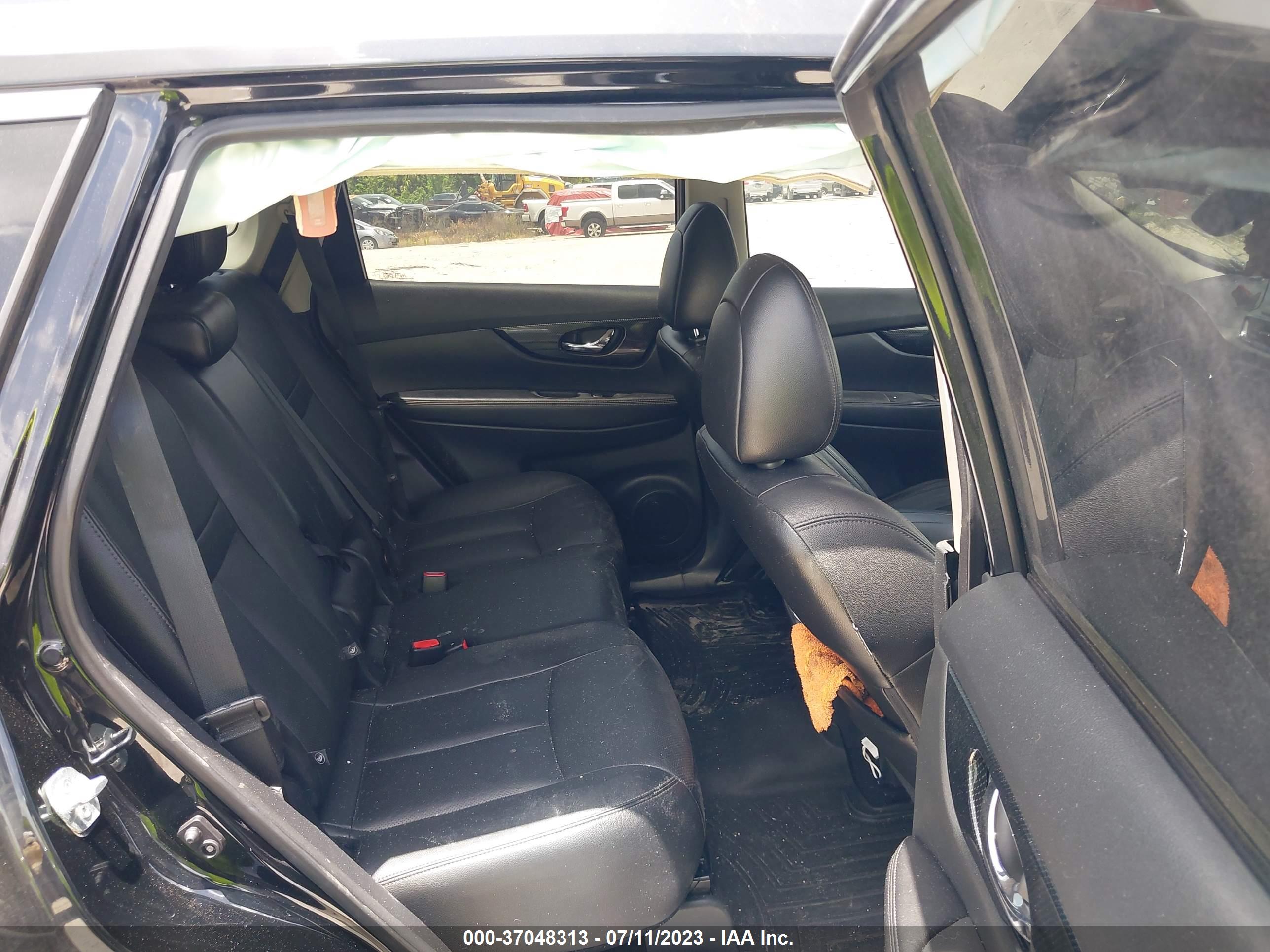 NISSAN ROGUE image 8