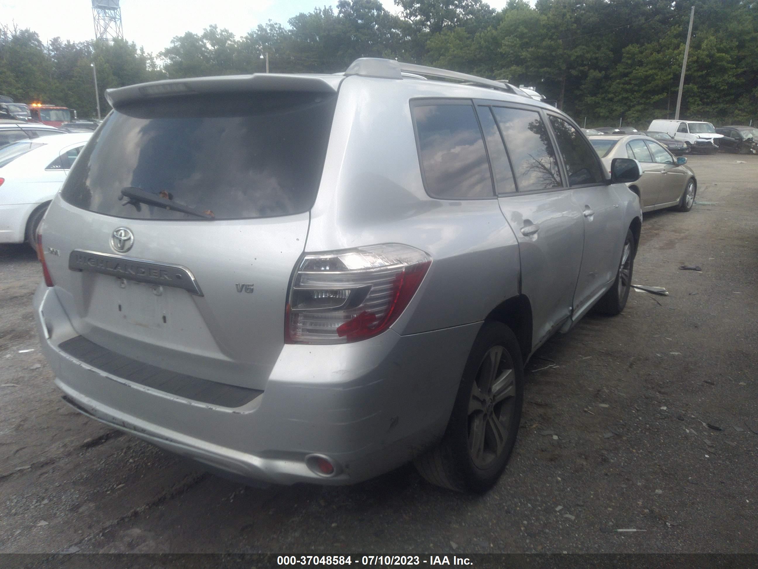 TOYOTA HIGHLANDER image 4