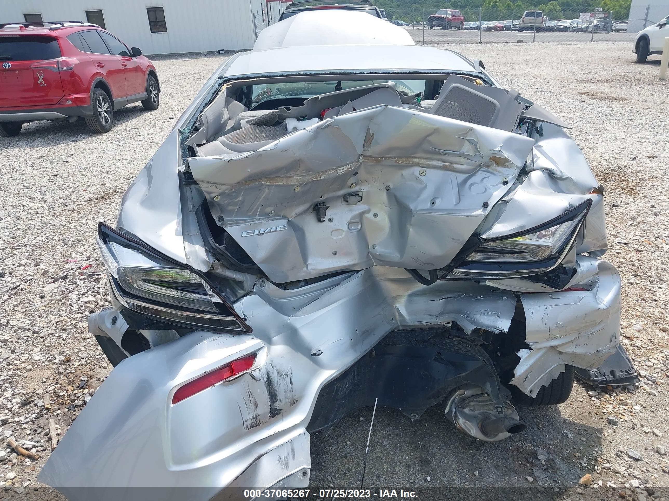HONDA CIVIC image 6