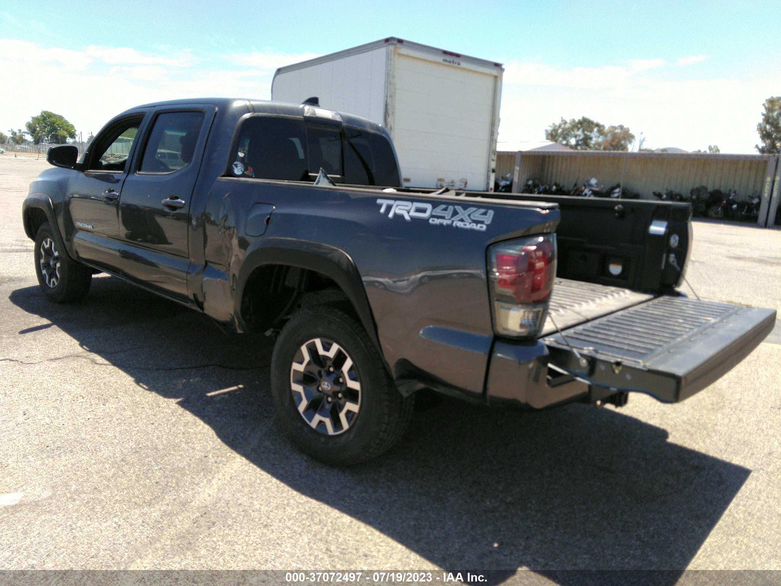 TOYOTA TACOMA image 3