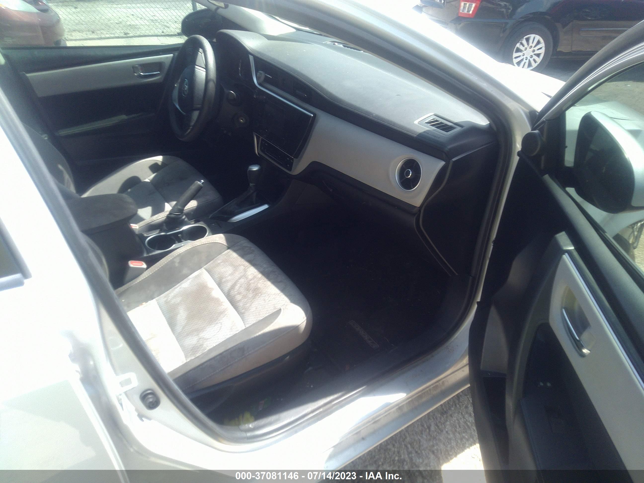 TOYOTA COROLLA image 5