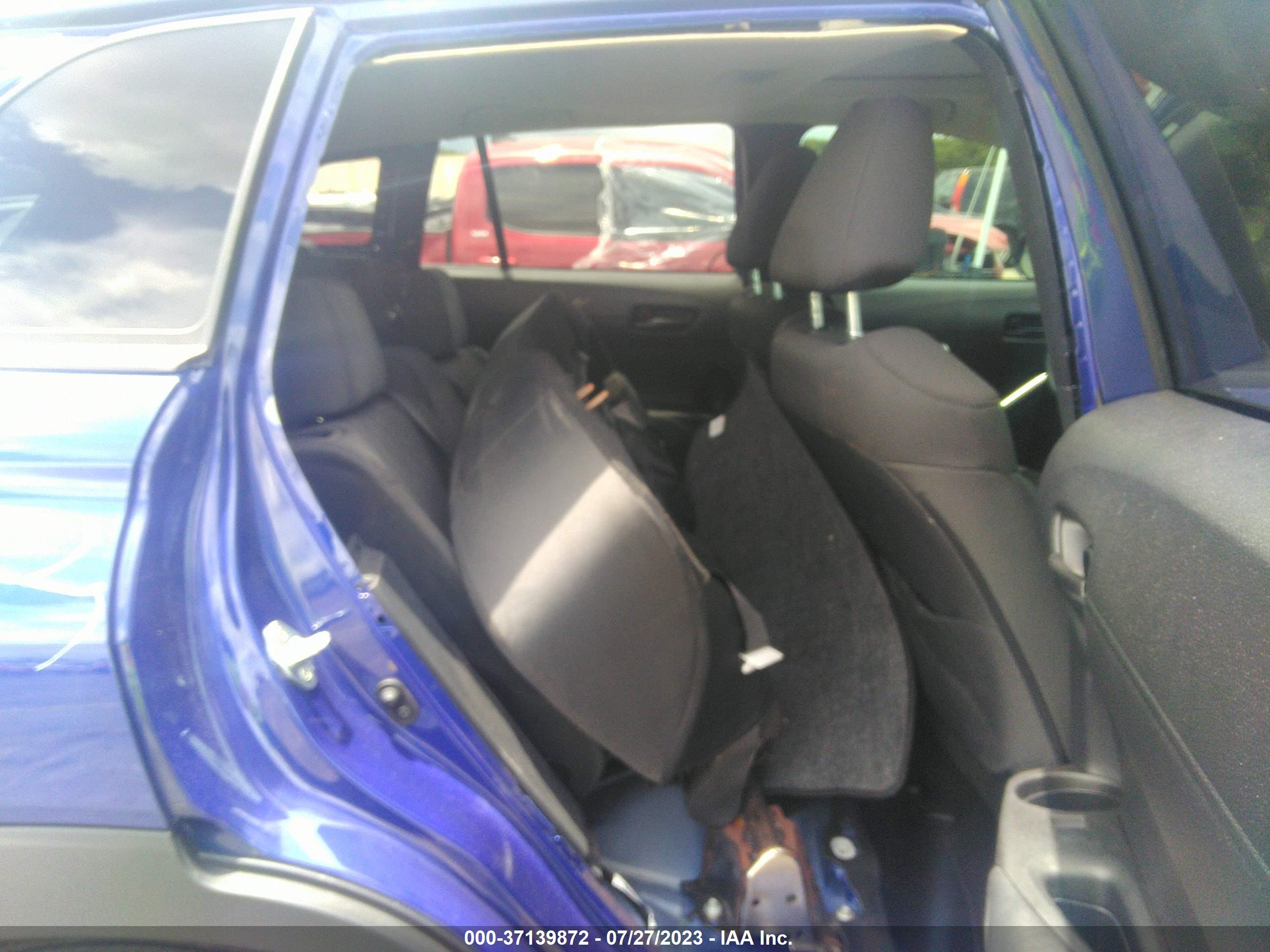 TOYOTA COROLLA image 8