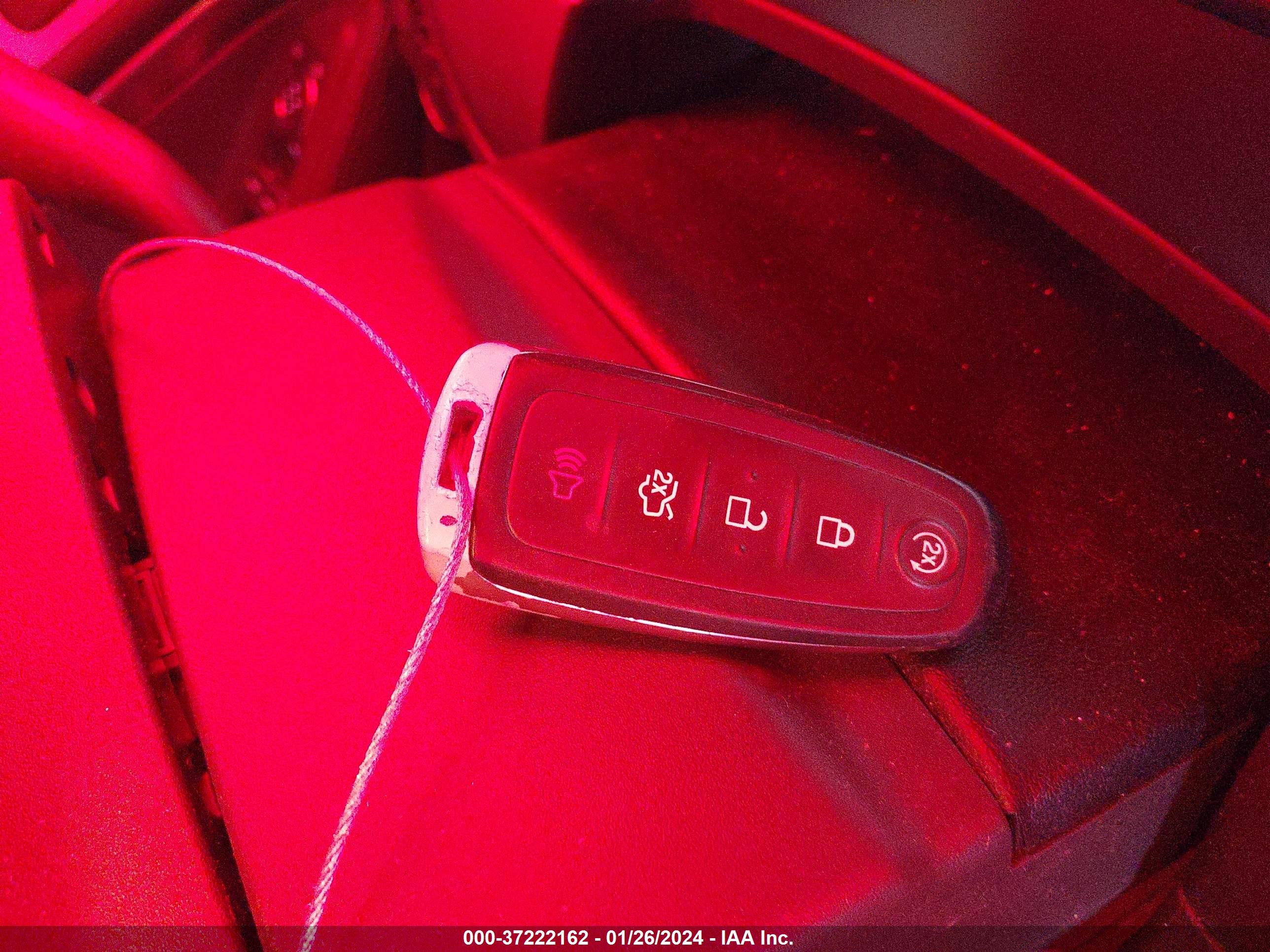 FORD EXPLORER image 11