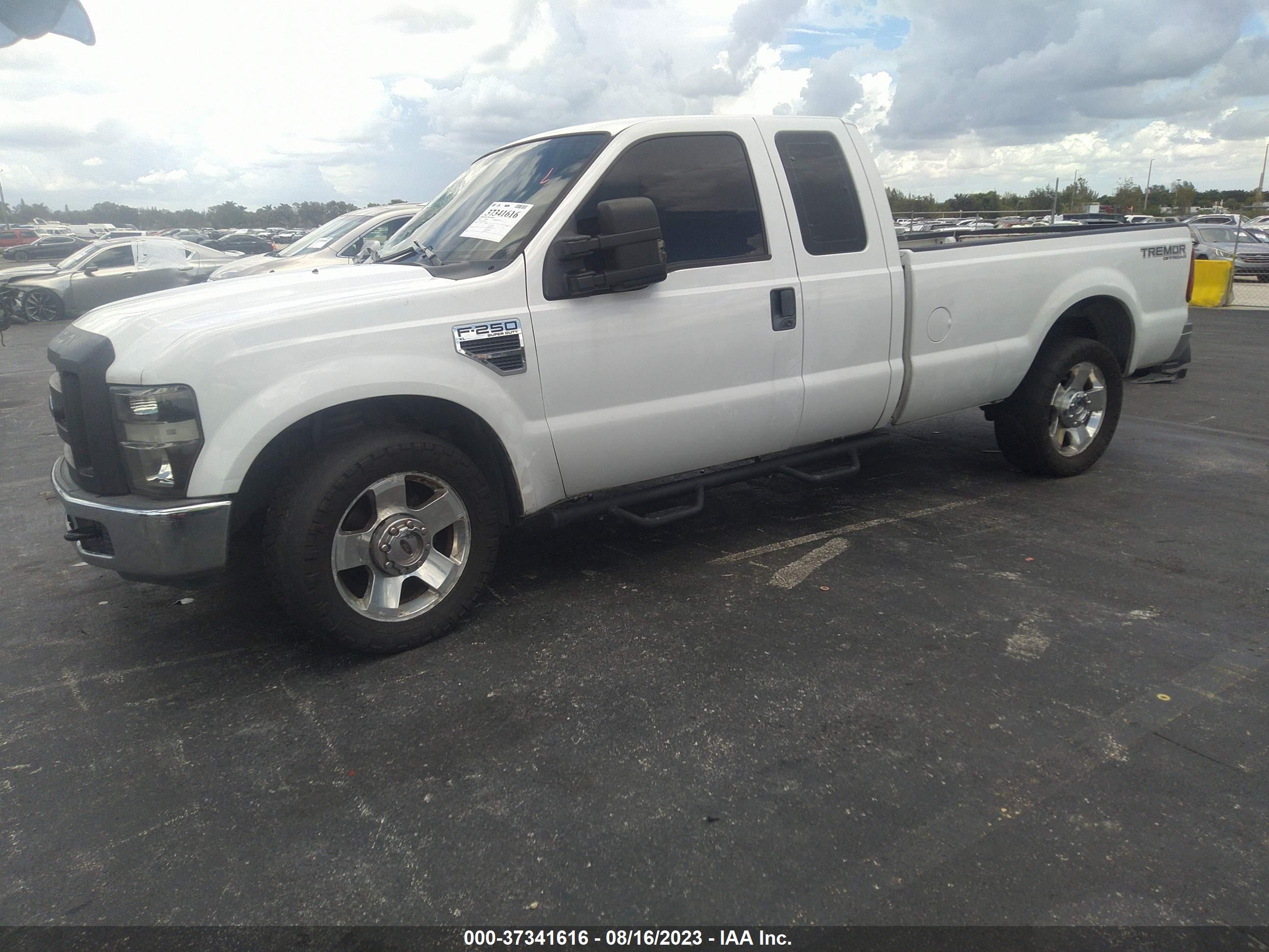 FORD F-250 image 2