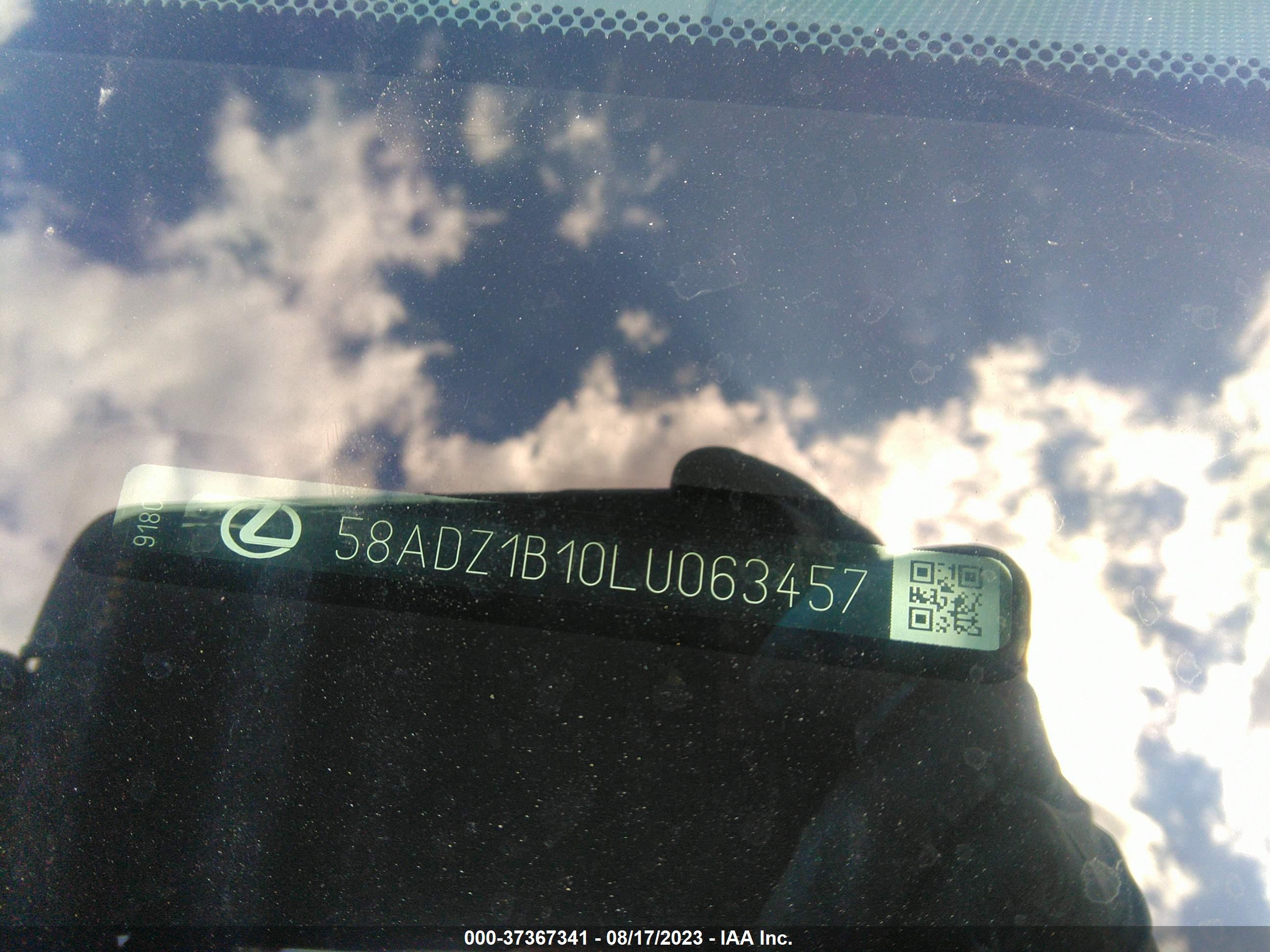 LEXUS ES image 9
