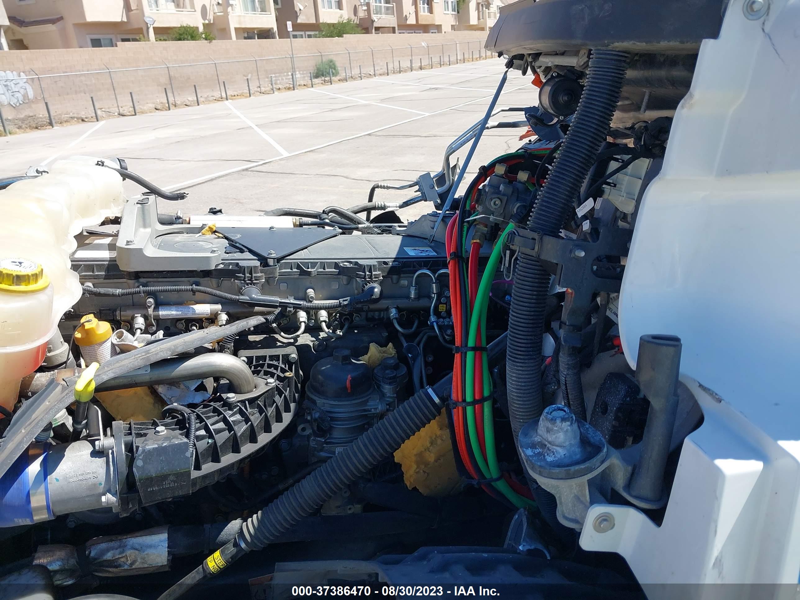 FREIGHTLINER CASCADIA image 10