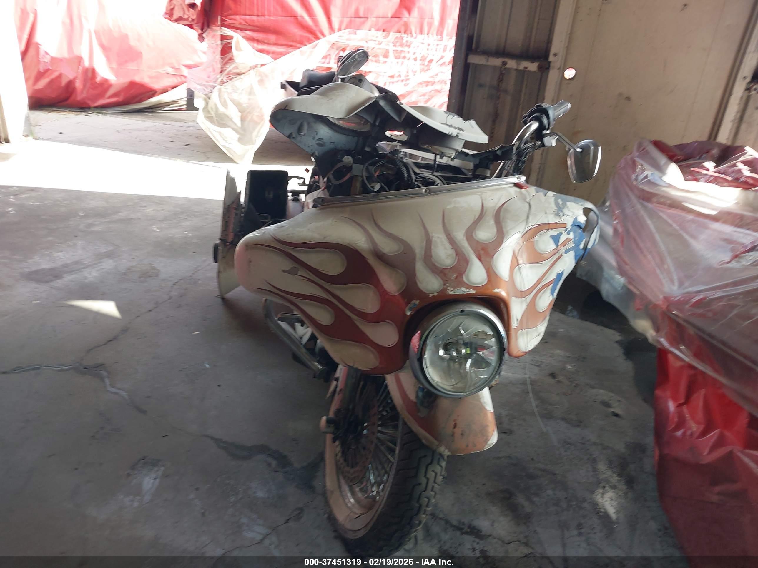 HARLEY-DAVIDSON FLHX image 5