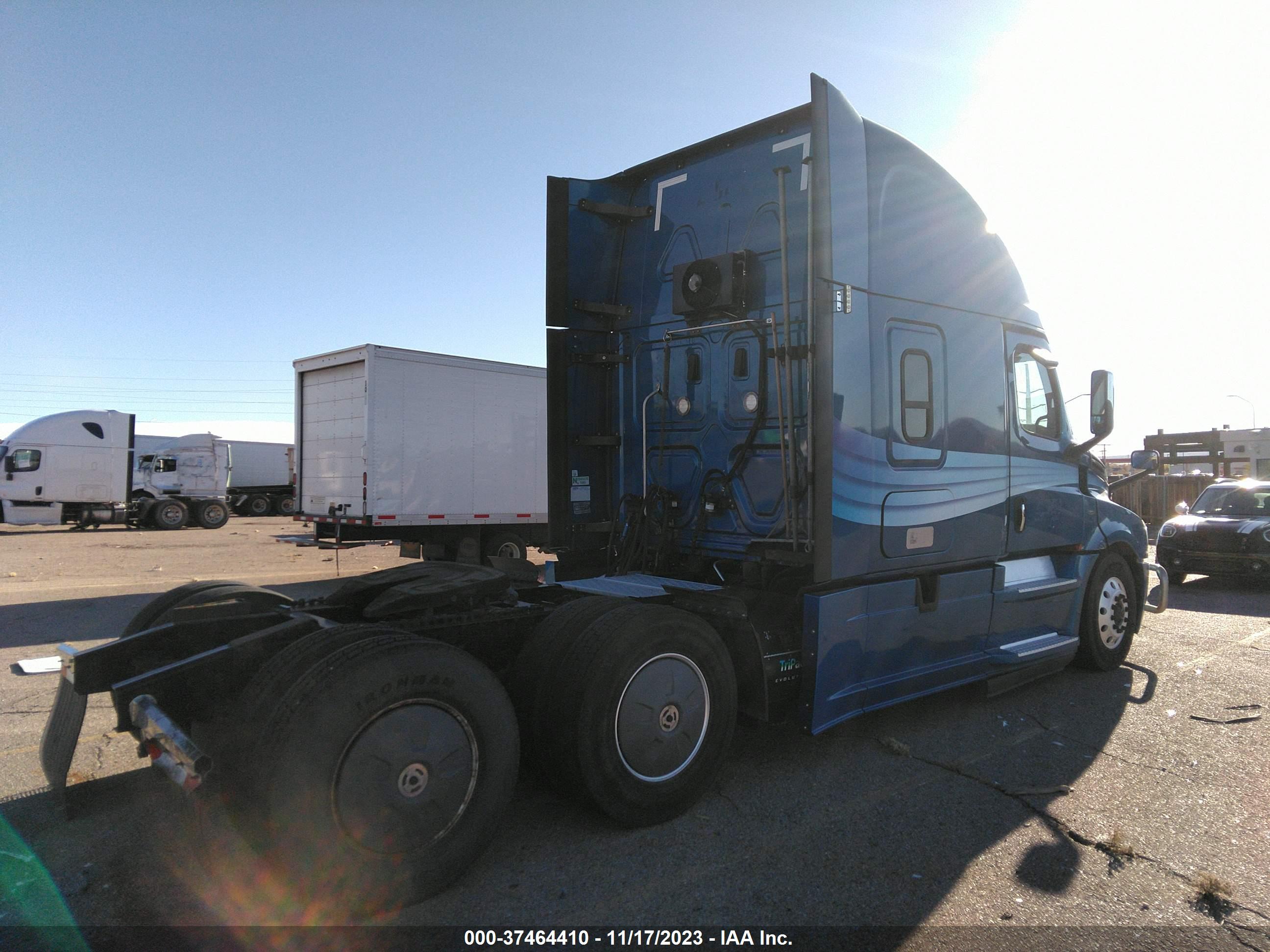 FREIGHTLINER CASCADIA image 4