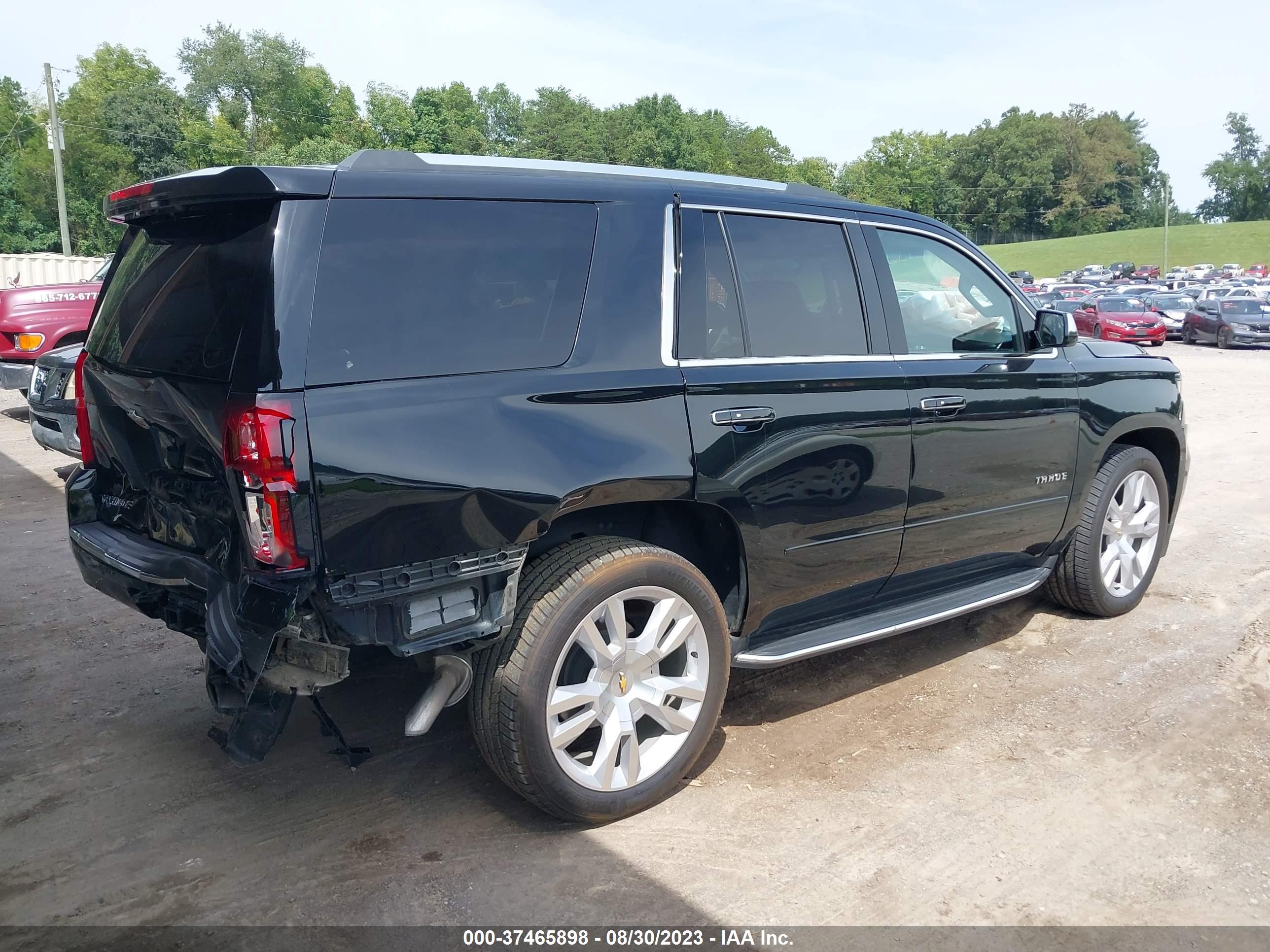 CHEVROLET TAHOE image 4