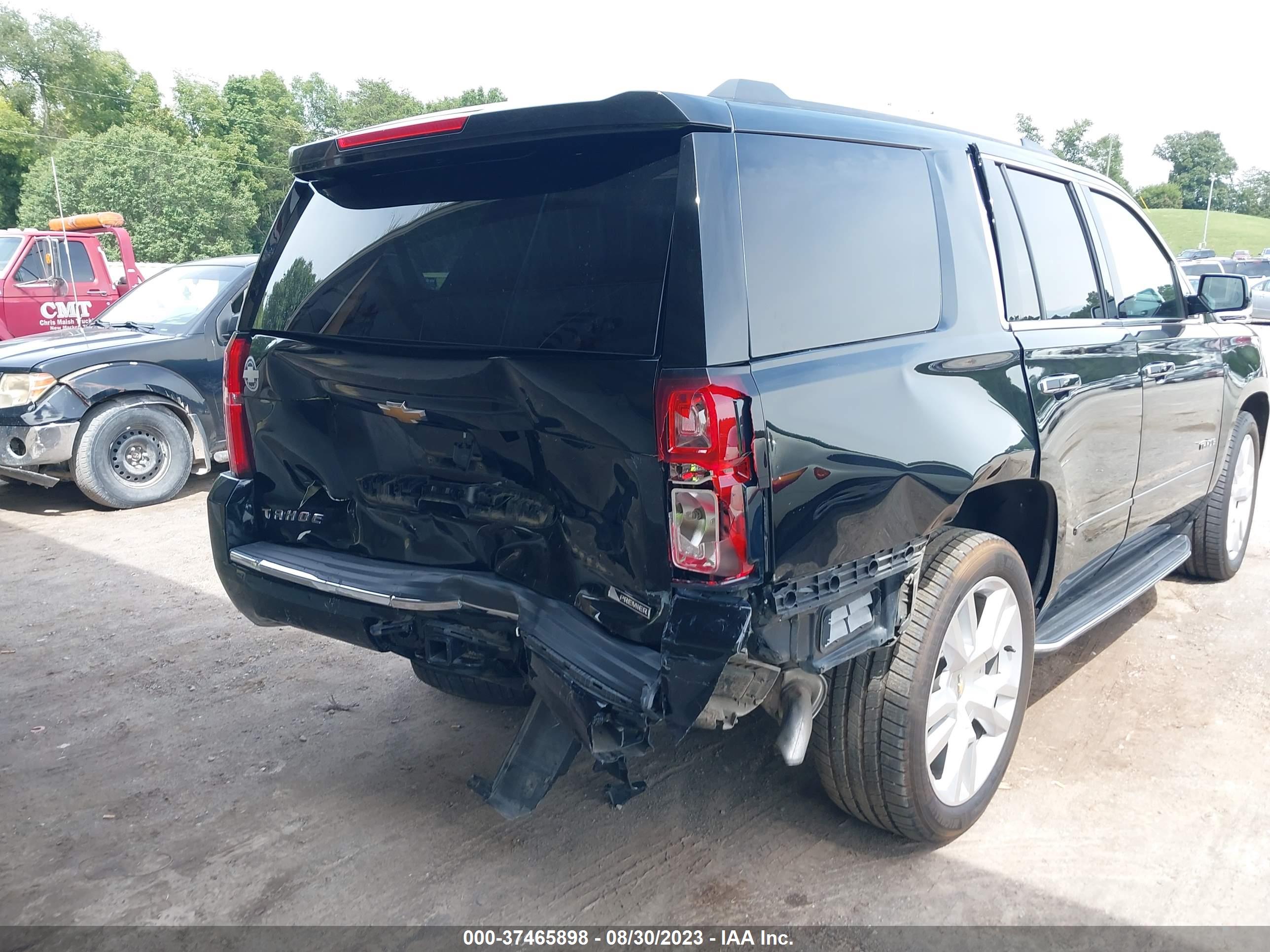 CHEVROLET TAHOE image 6