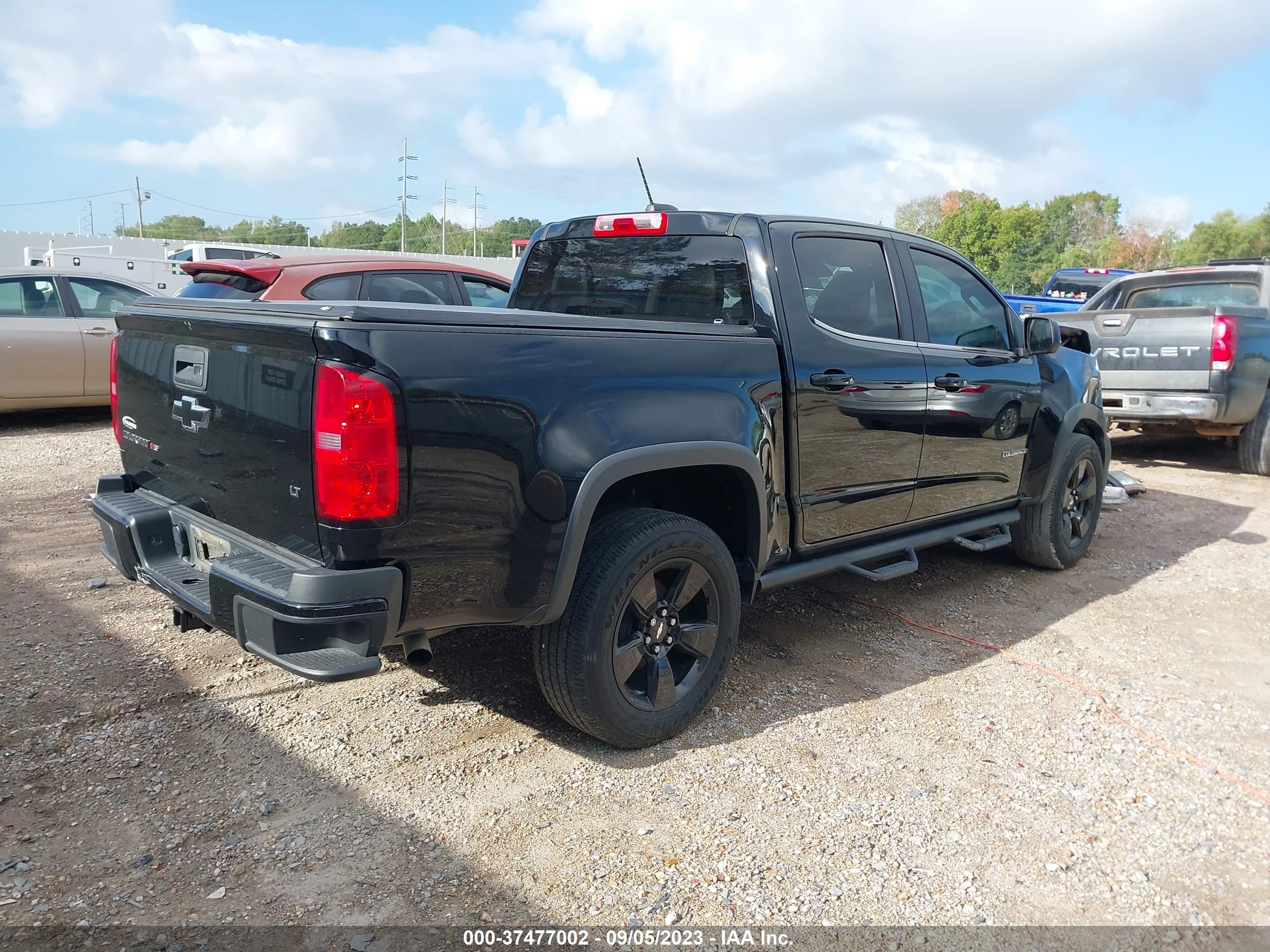 CHEVROLET COLORADO image 4