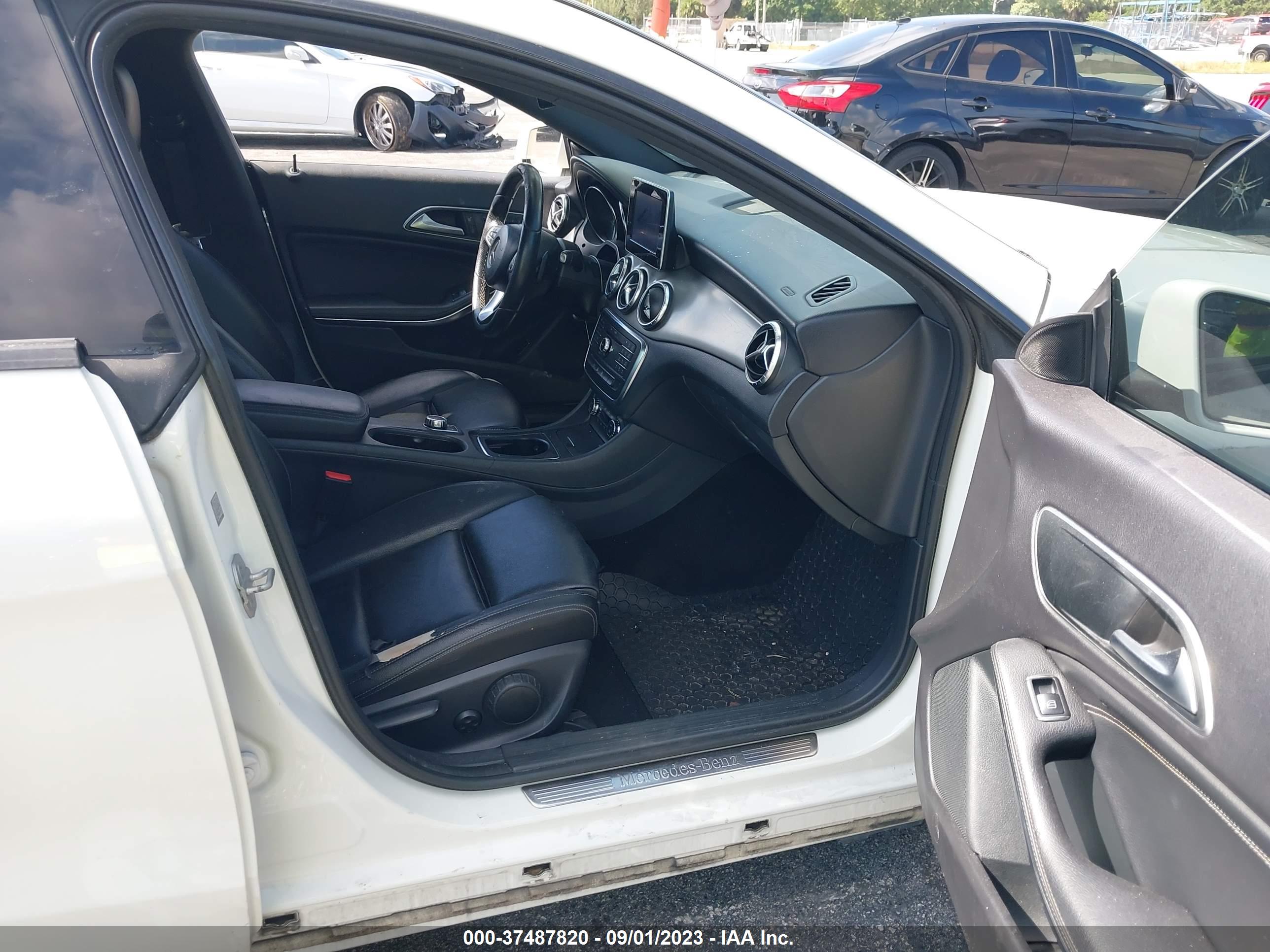 MERCEDES-BENZ CLA image 5