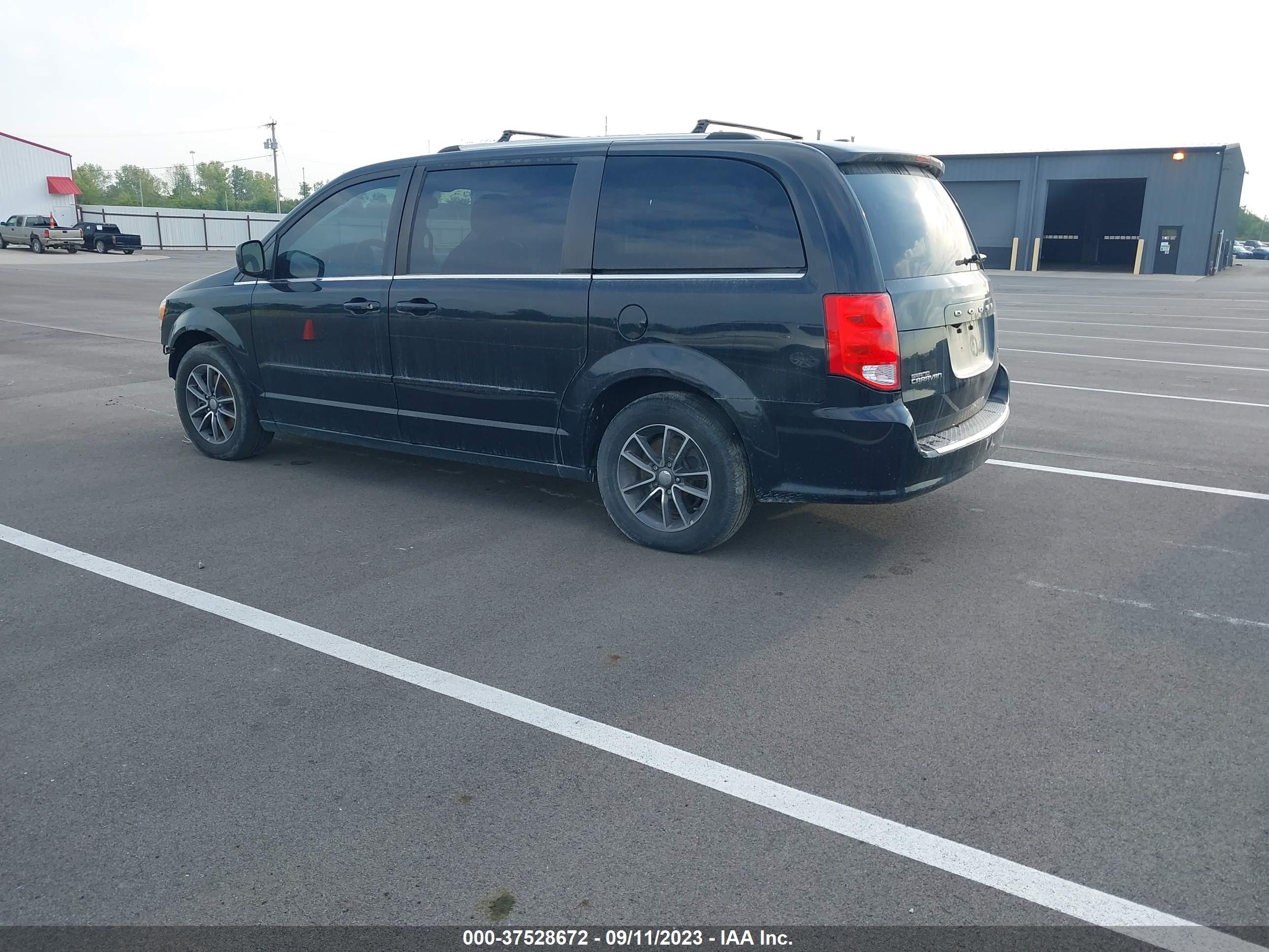 DODGE GRAND image 3