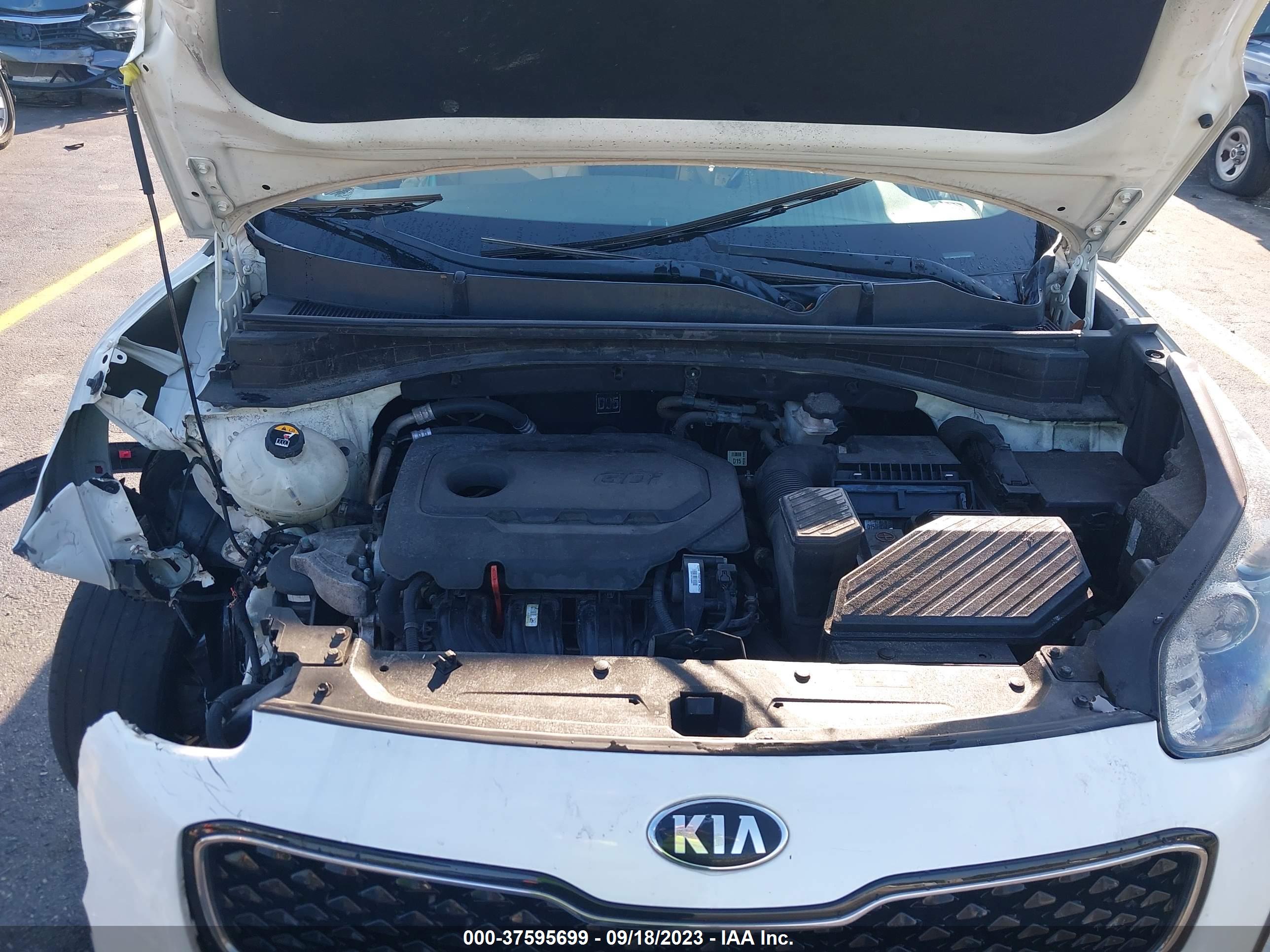 KIA SPORTAGE image 10