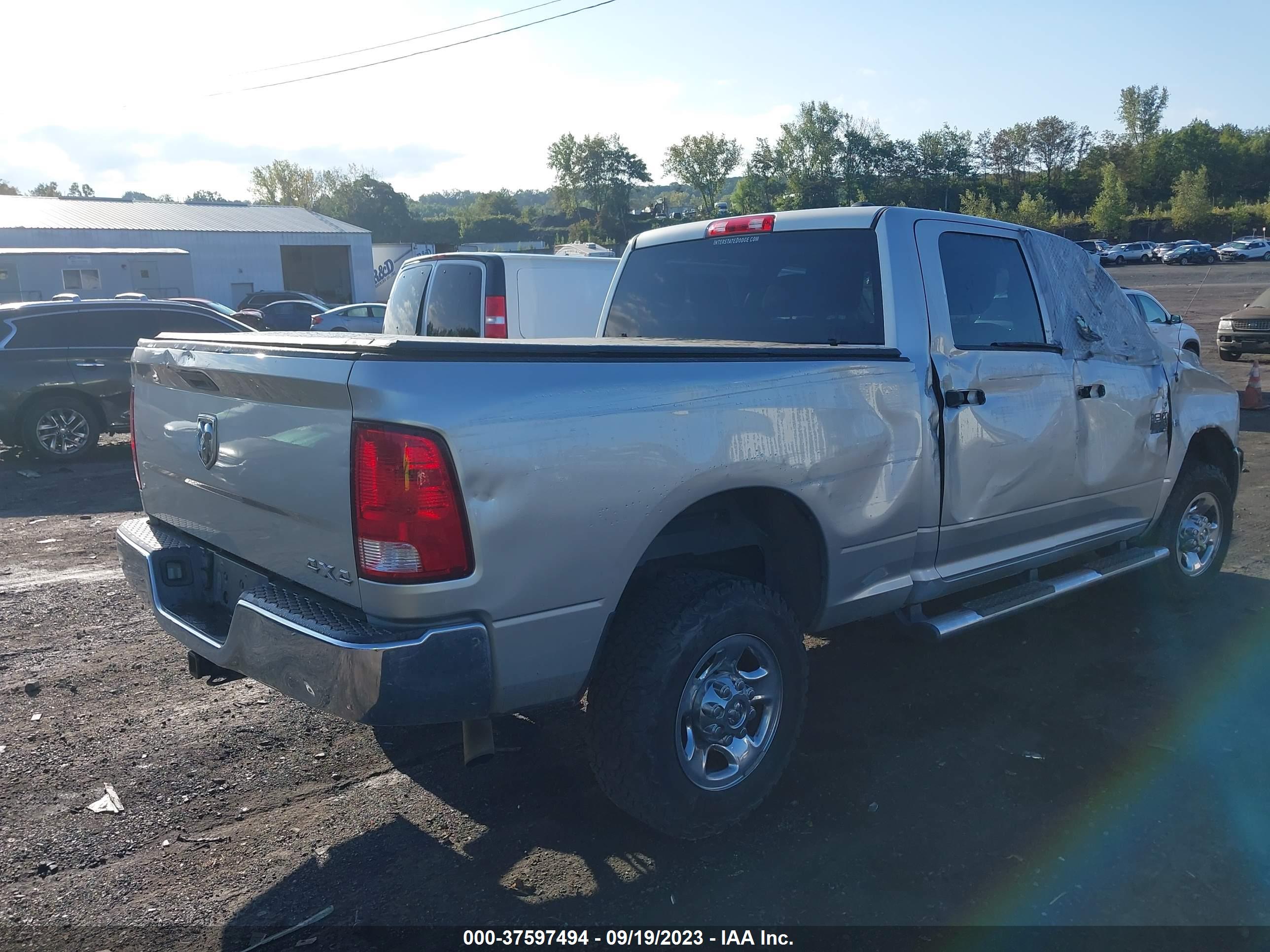 RAM 2500 image 4