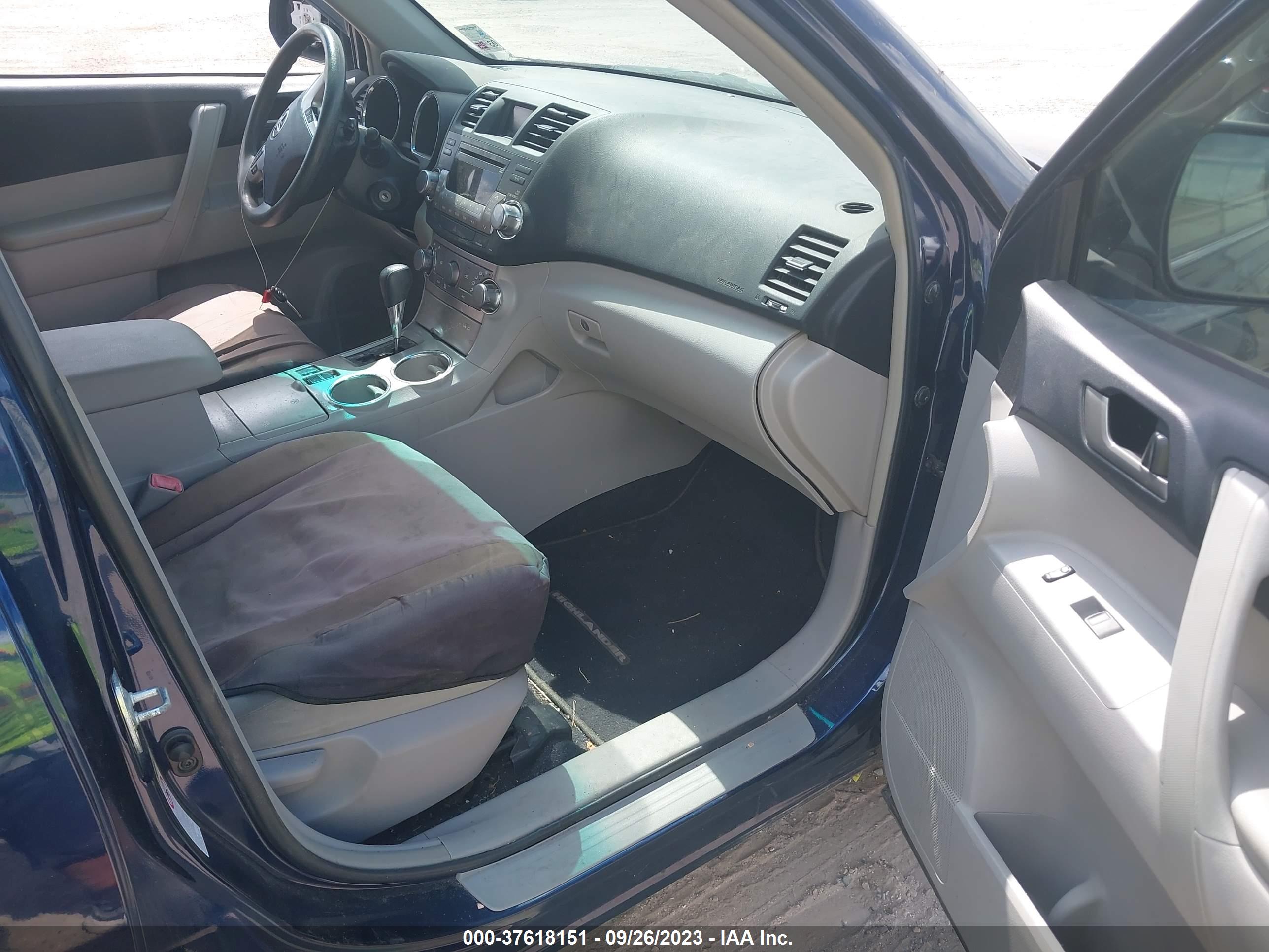 TOYOTA HIGHLANDER image 5