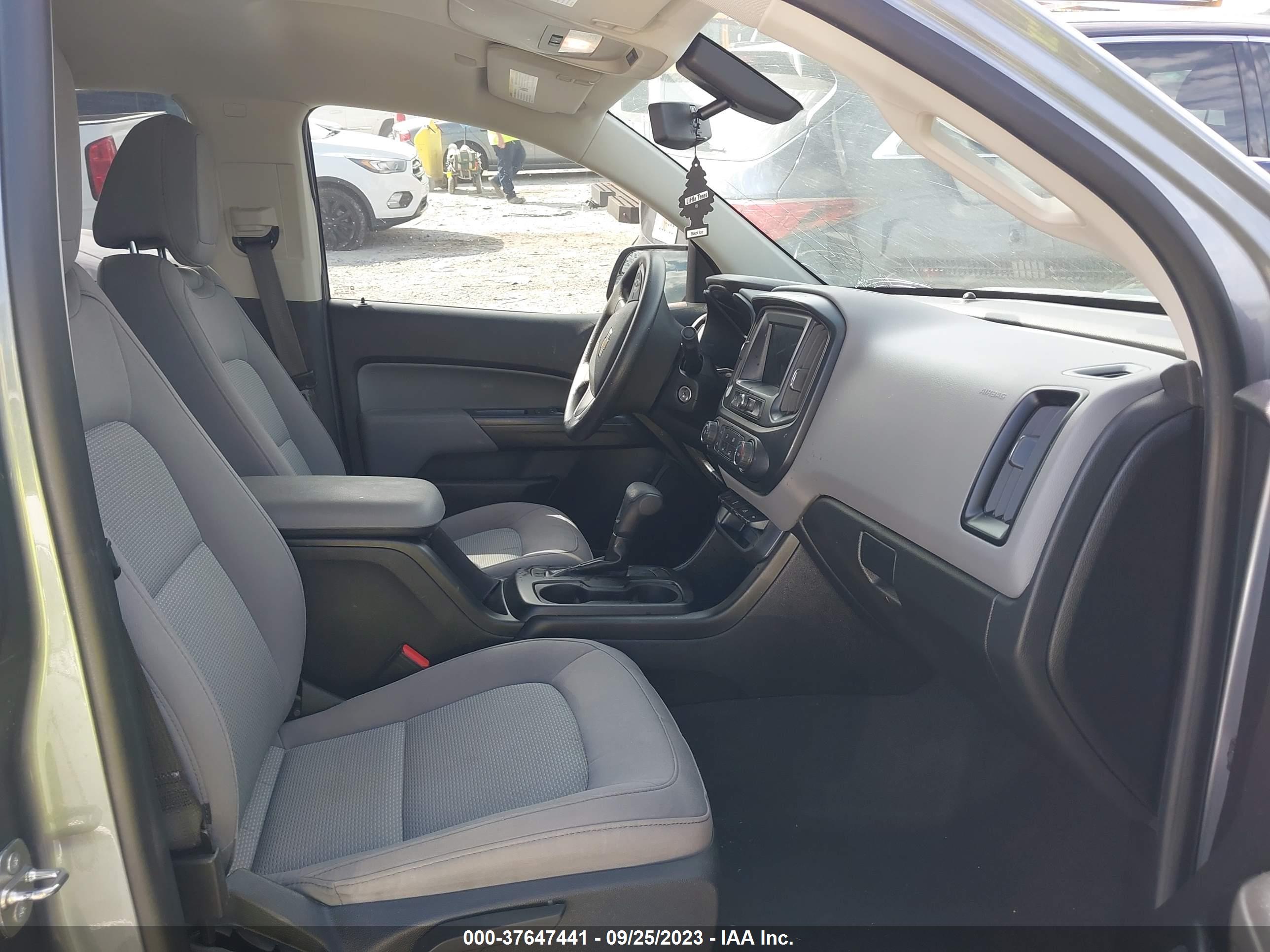 CHEVROLET COLORADO image 5