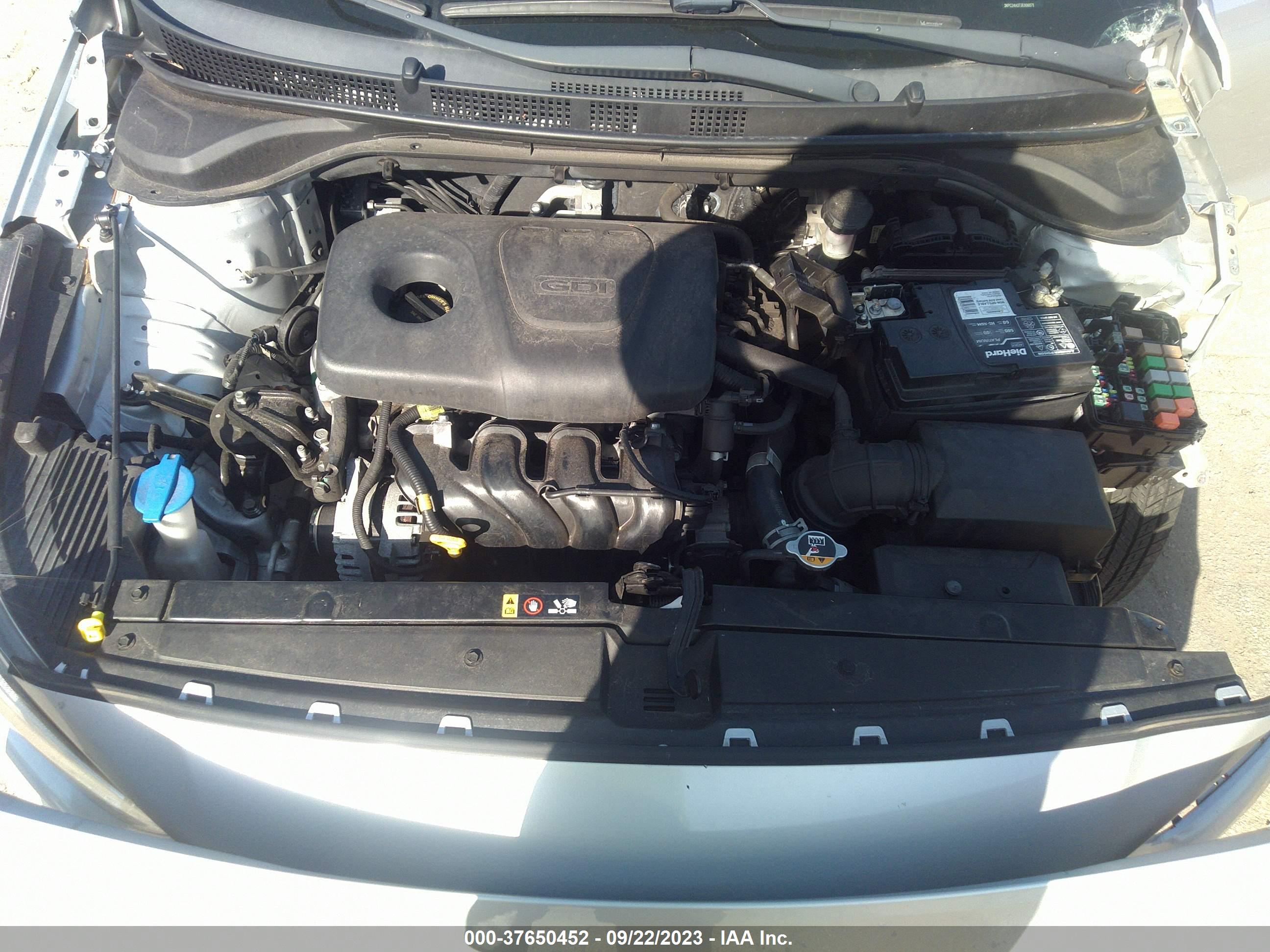 HYUNDAI ACCENT image 10