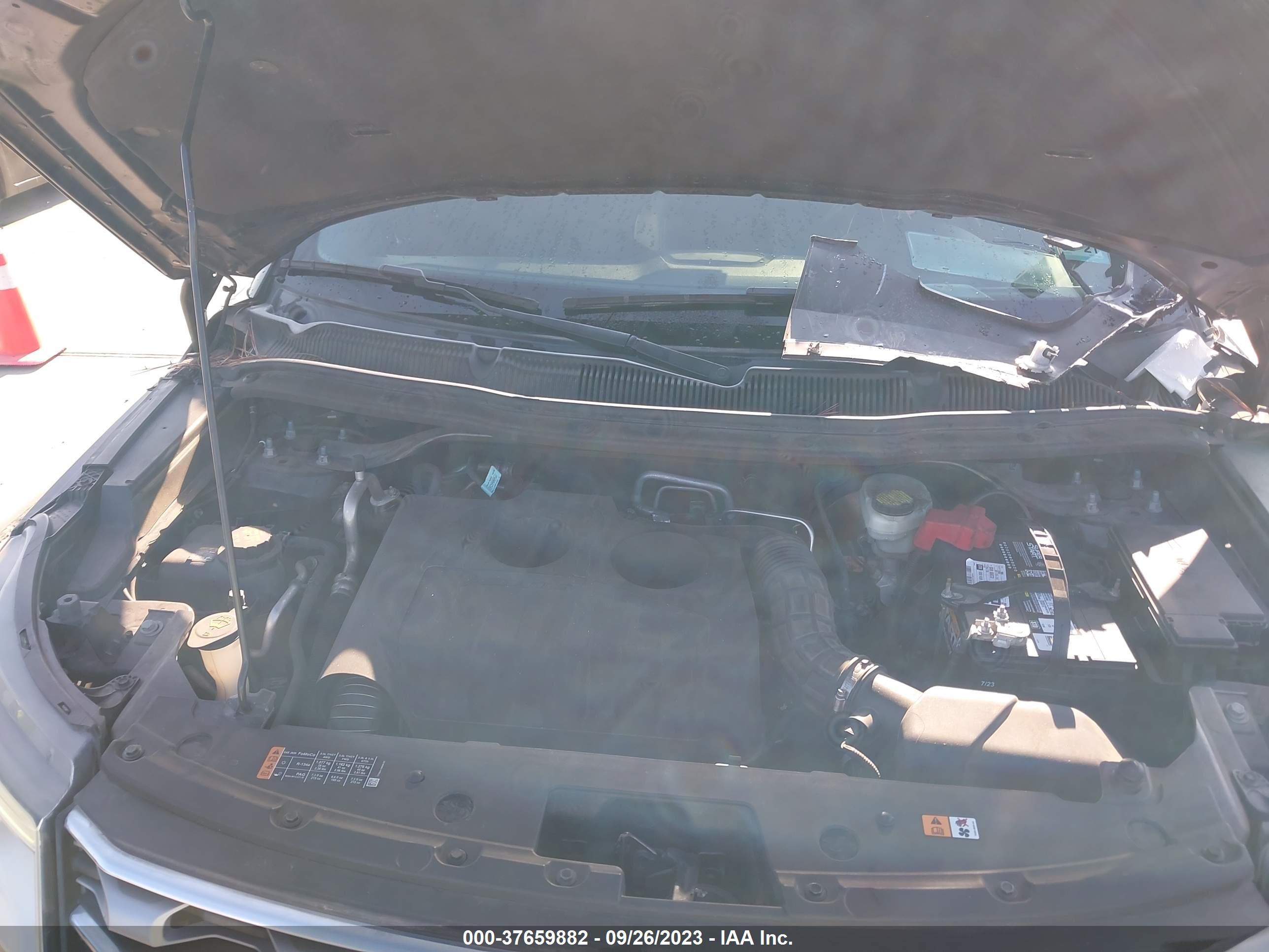 FORD EXPLORER image 10