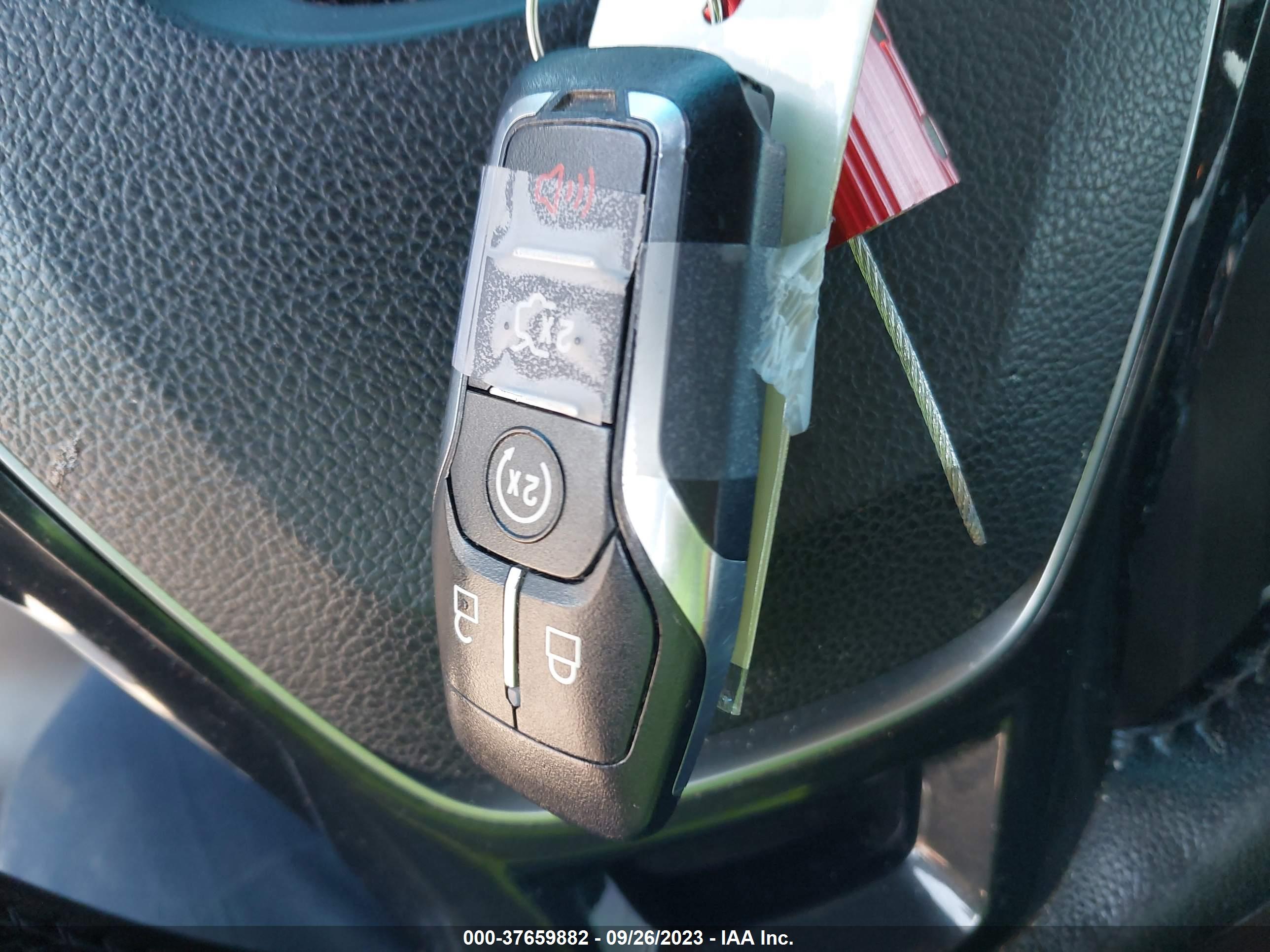FORD EXPLORER image 11