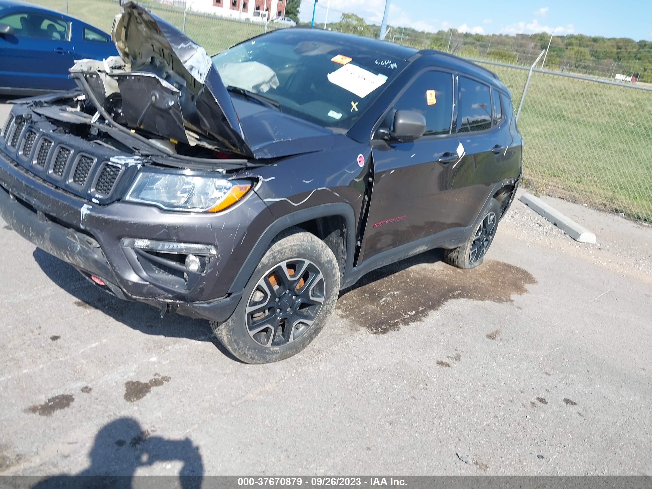JEEP COMPASS image 2
