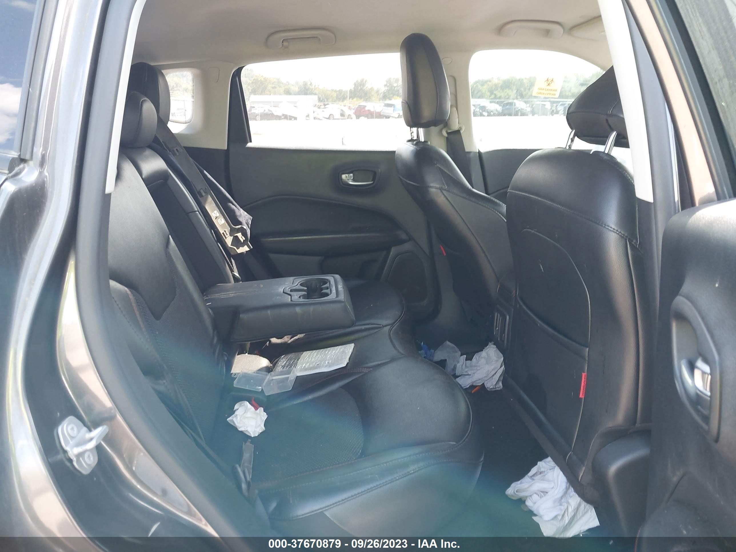 JEEP COMPASS image 8