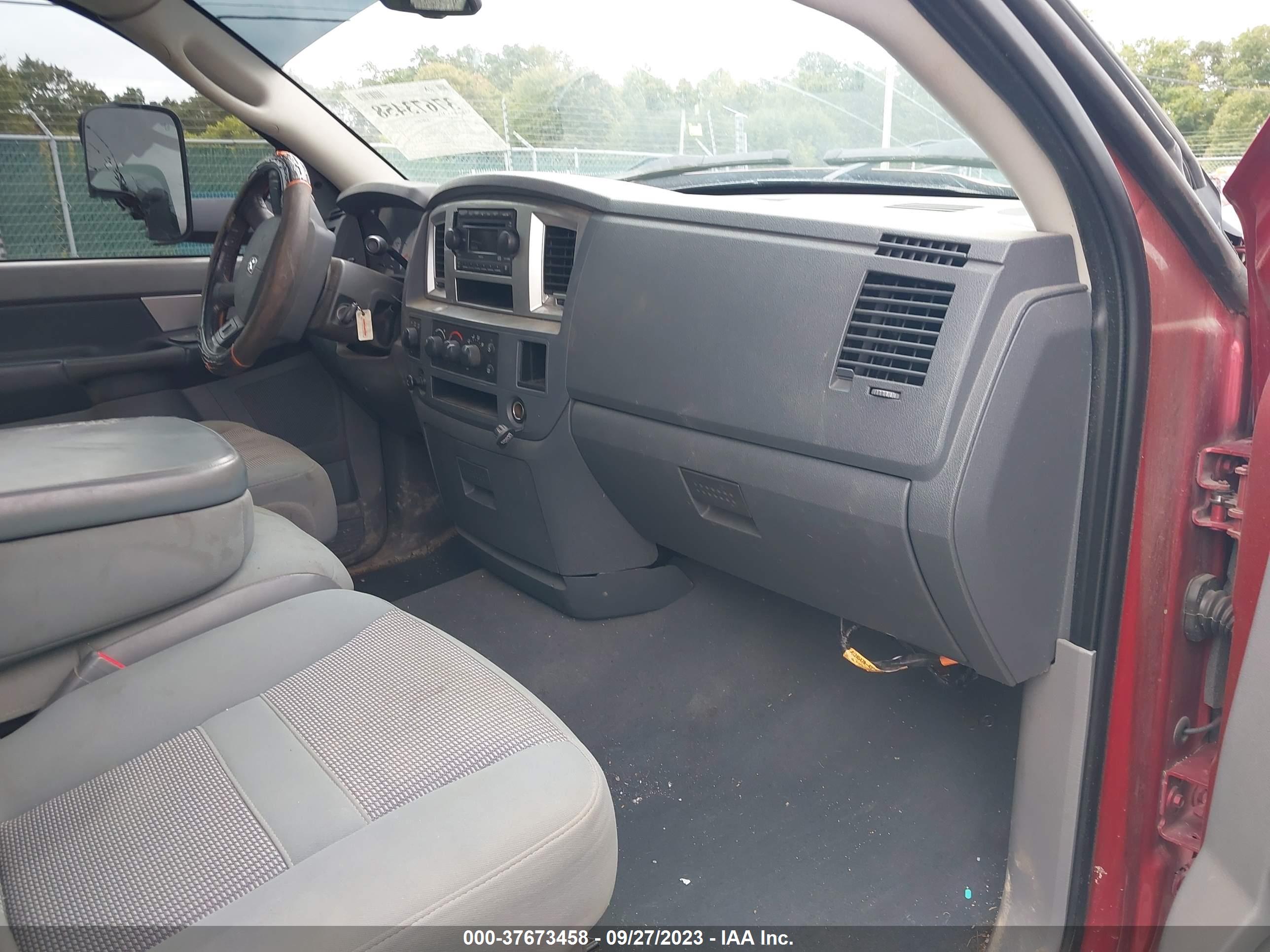 DODGE RAM image 5