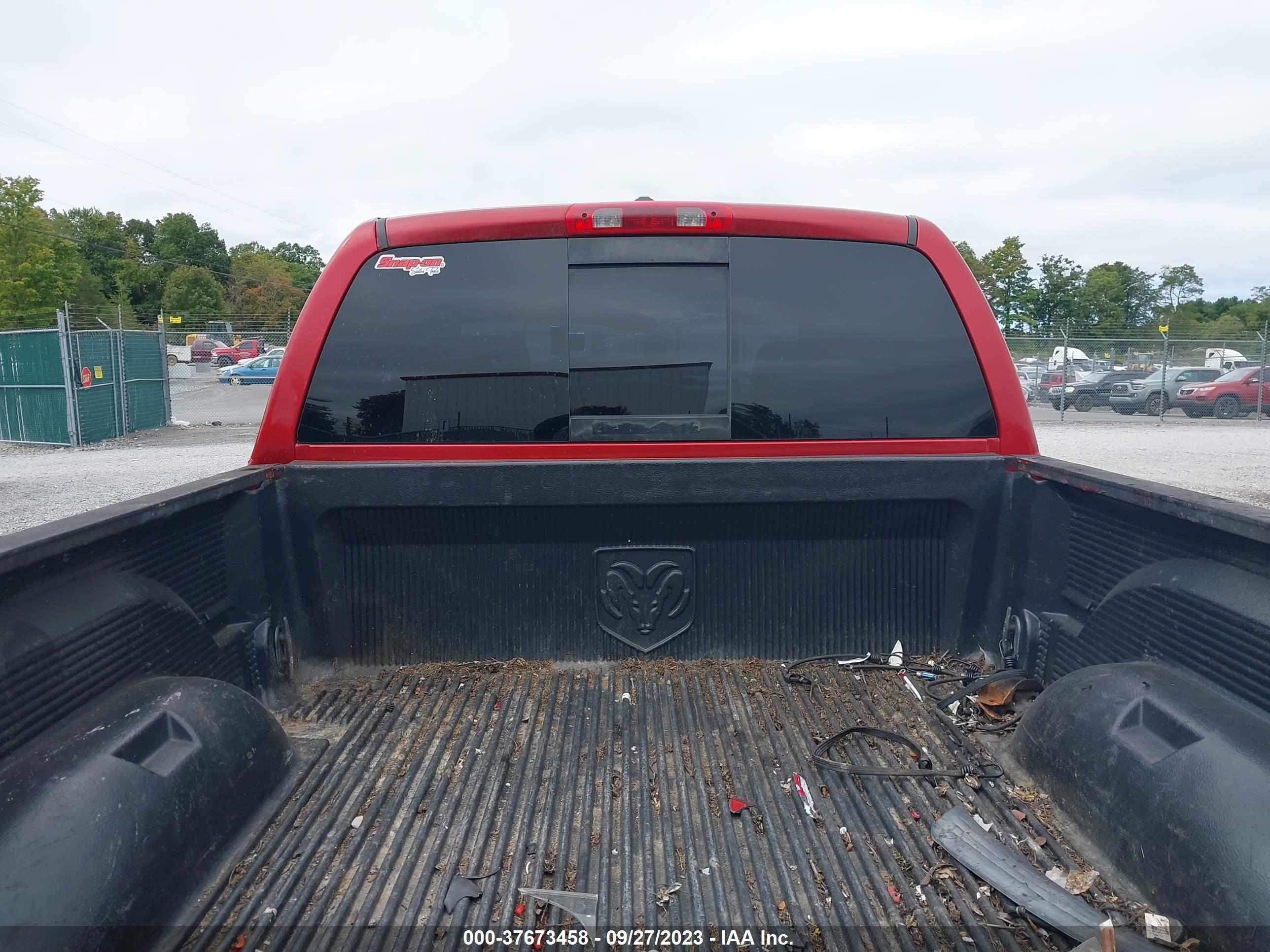 DODGE RAM image 8