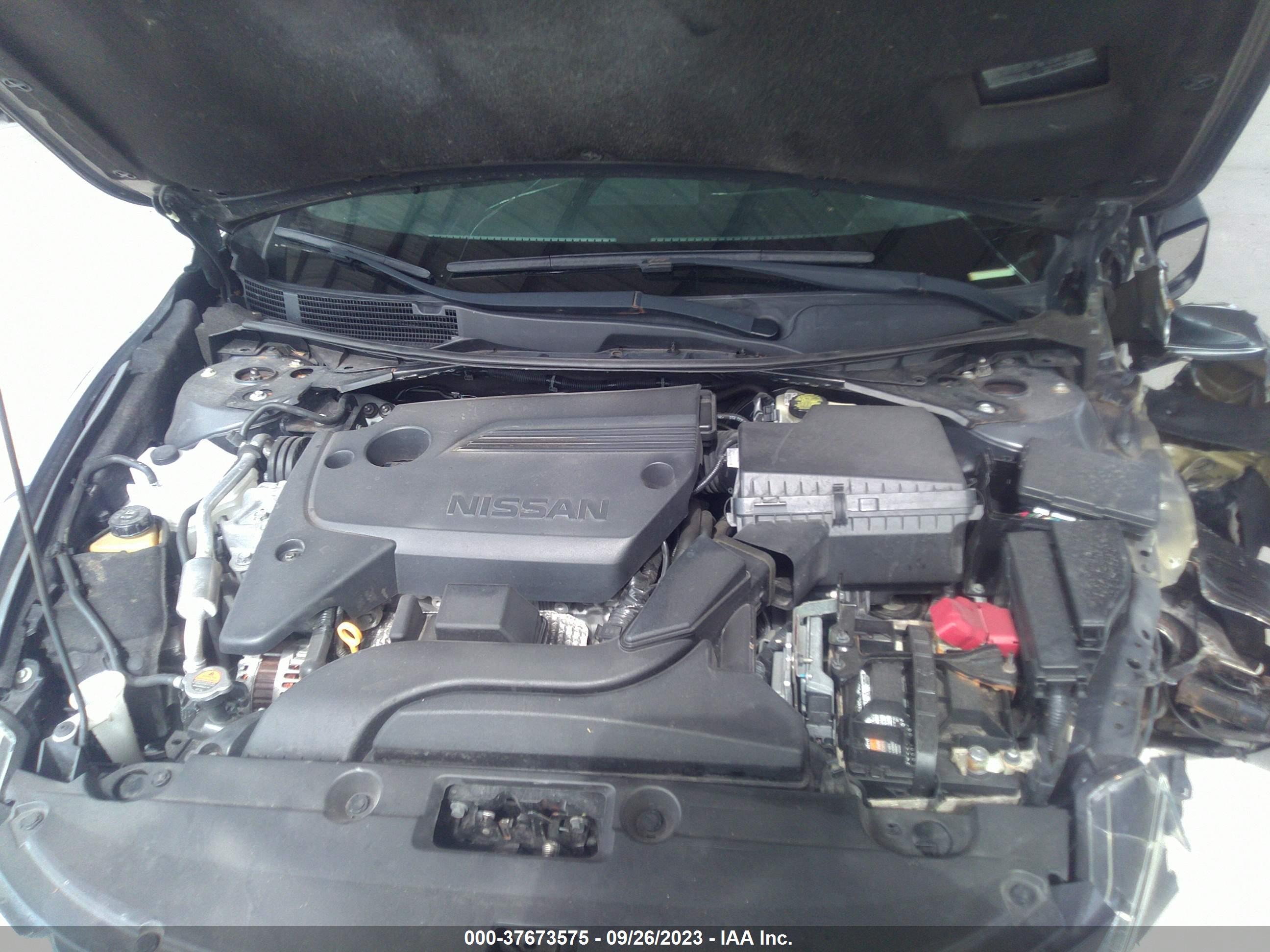 NISSAN ALTIMA image 10