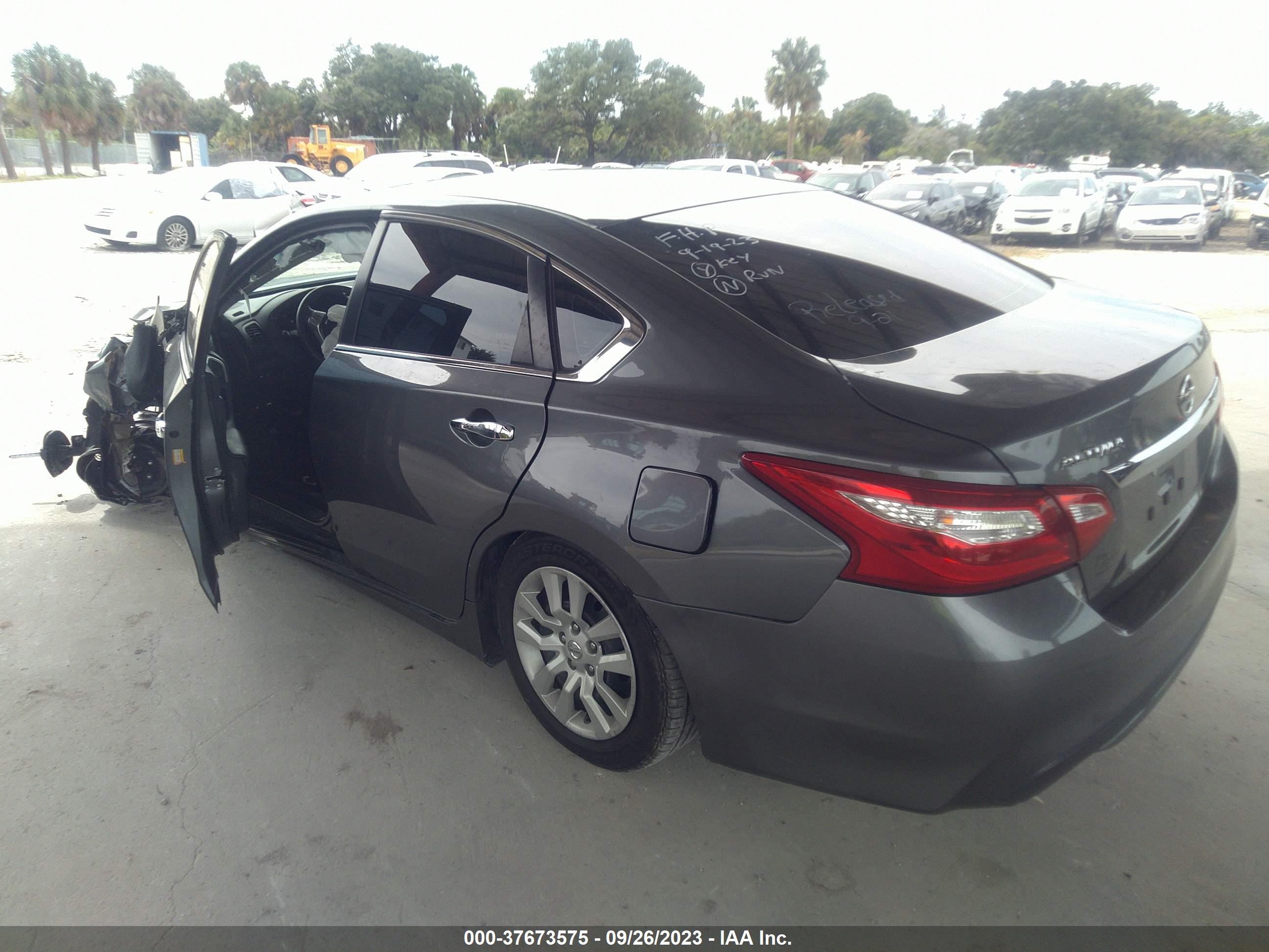 NISSAN ALTIMA image 3