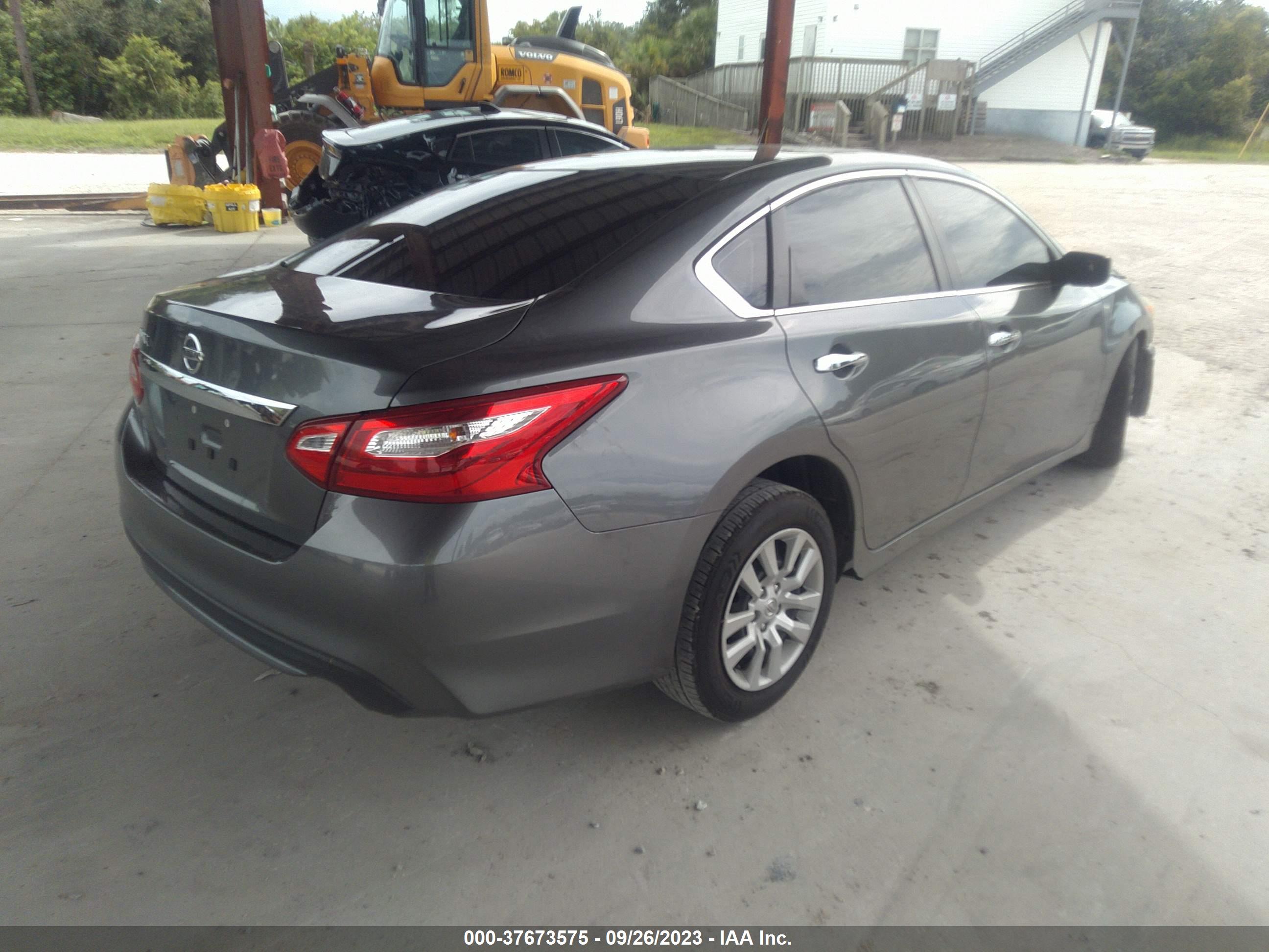 NISSAN ALTIMA image 4