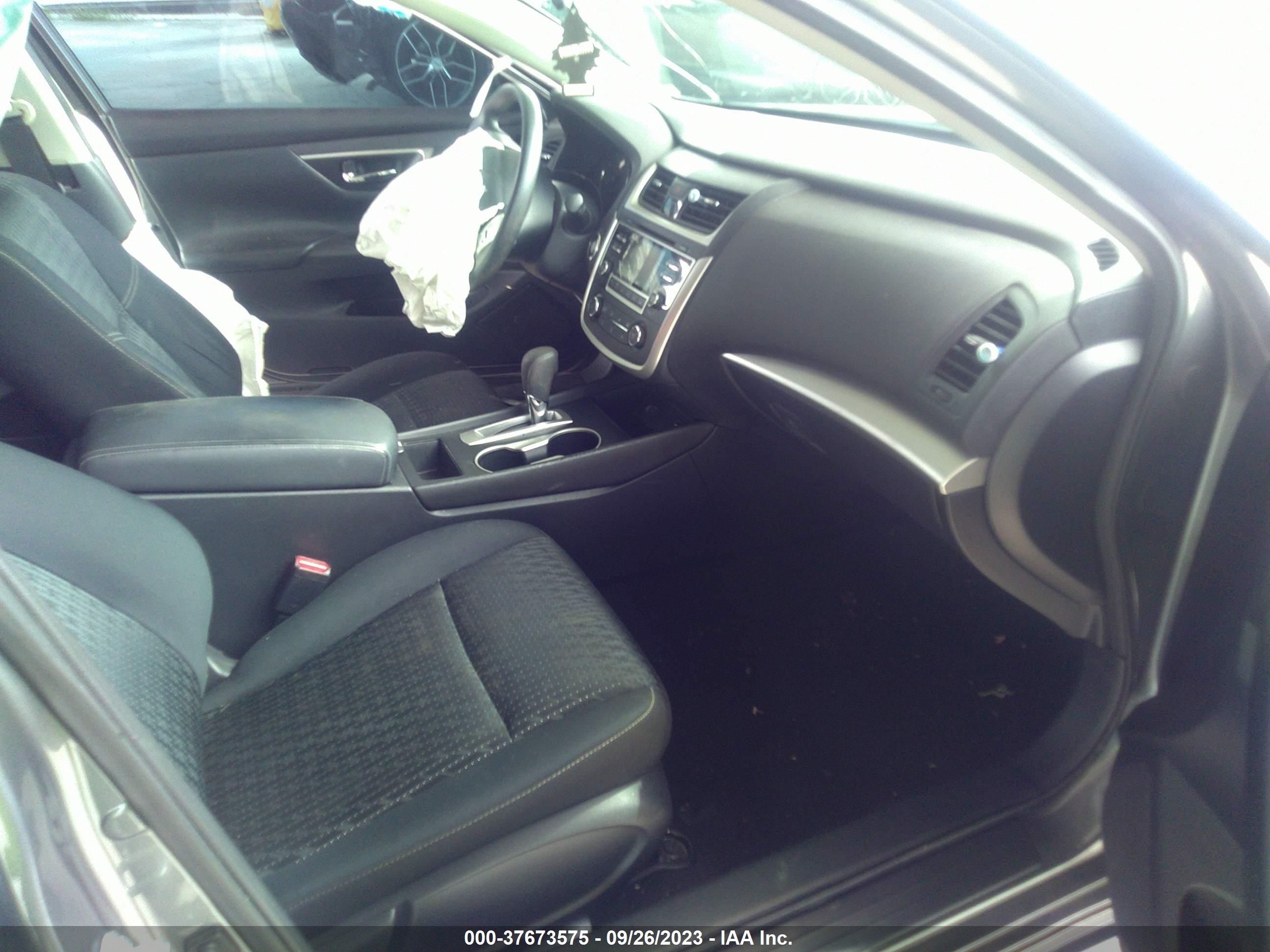 NISSAN ALTIMA image 5