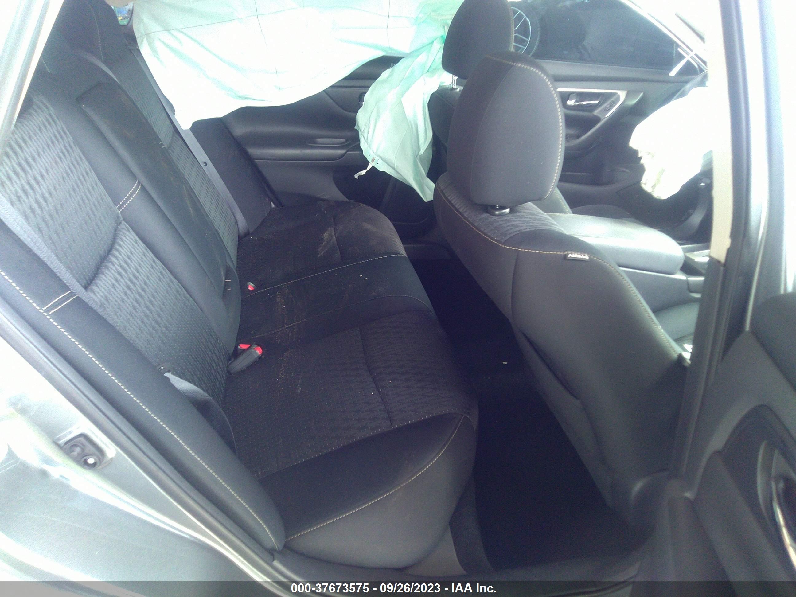 NISSAN ALTIMA image 8